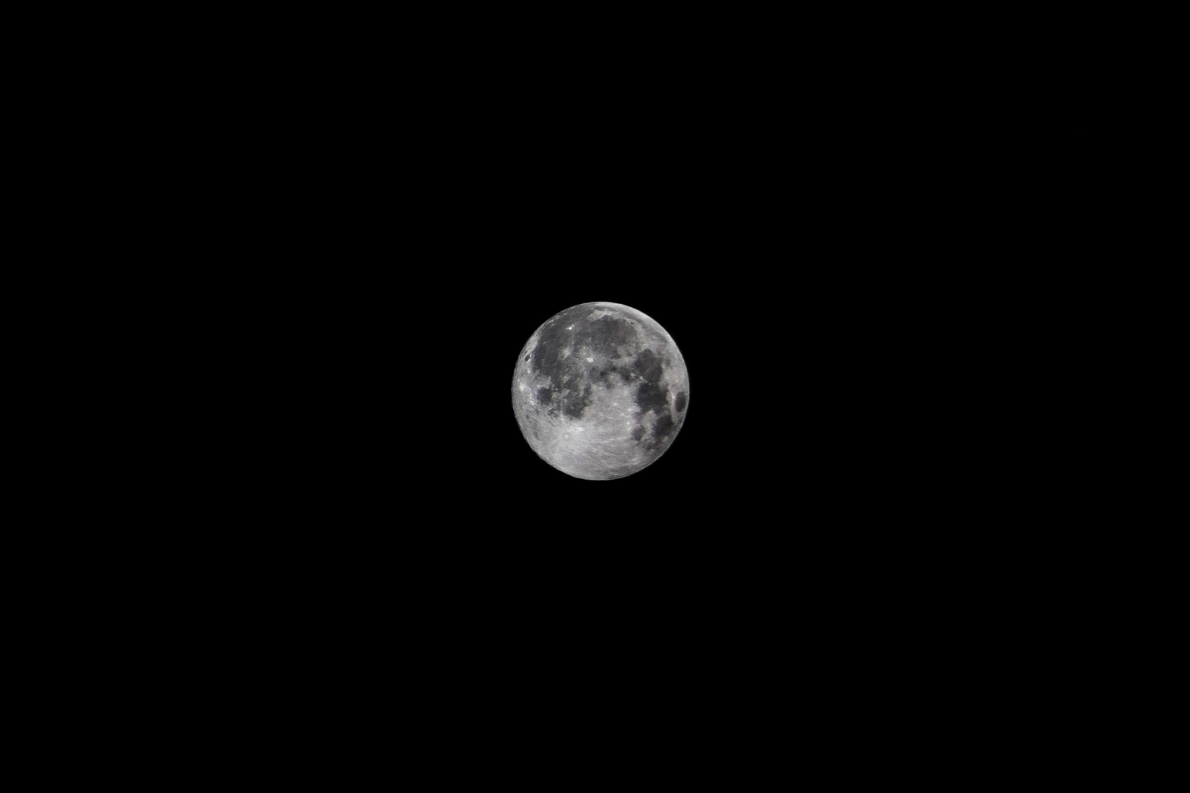 3840x2560 astro, dark, full, light, moon, night, sky, space 4k wallpaper