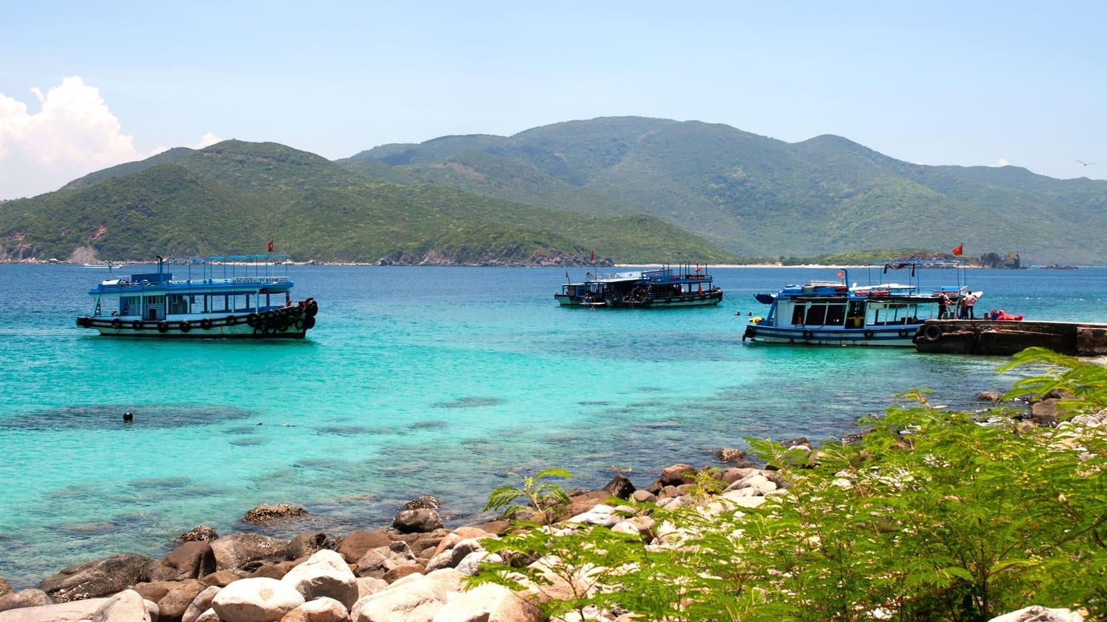 1600x900 The Tropical Islands of Nha Trang Bay