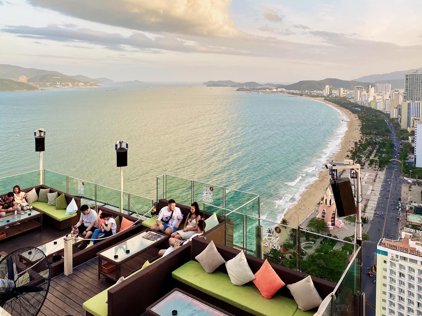 1600x1200 Skylight Nha Trang. Rooftop Beach Club