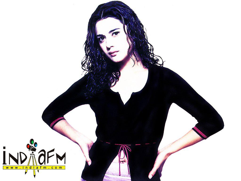 1024x768 Photos Preity Zinta 24