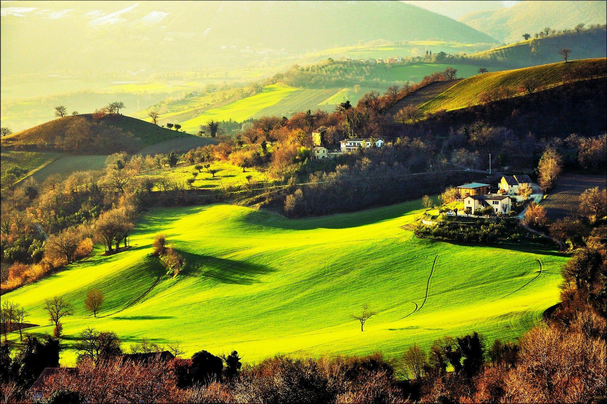 The countryside is beautiful. Тоскана Италия. Тосканские холмы, Италия. Тоскана Италия горы. Тоскана Италия холмы пейзаж.