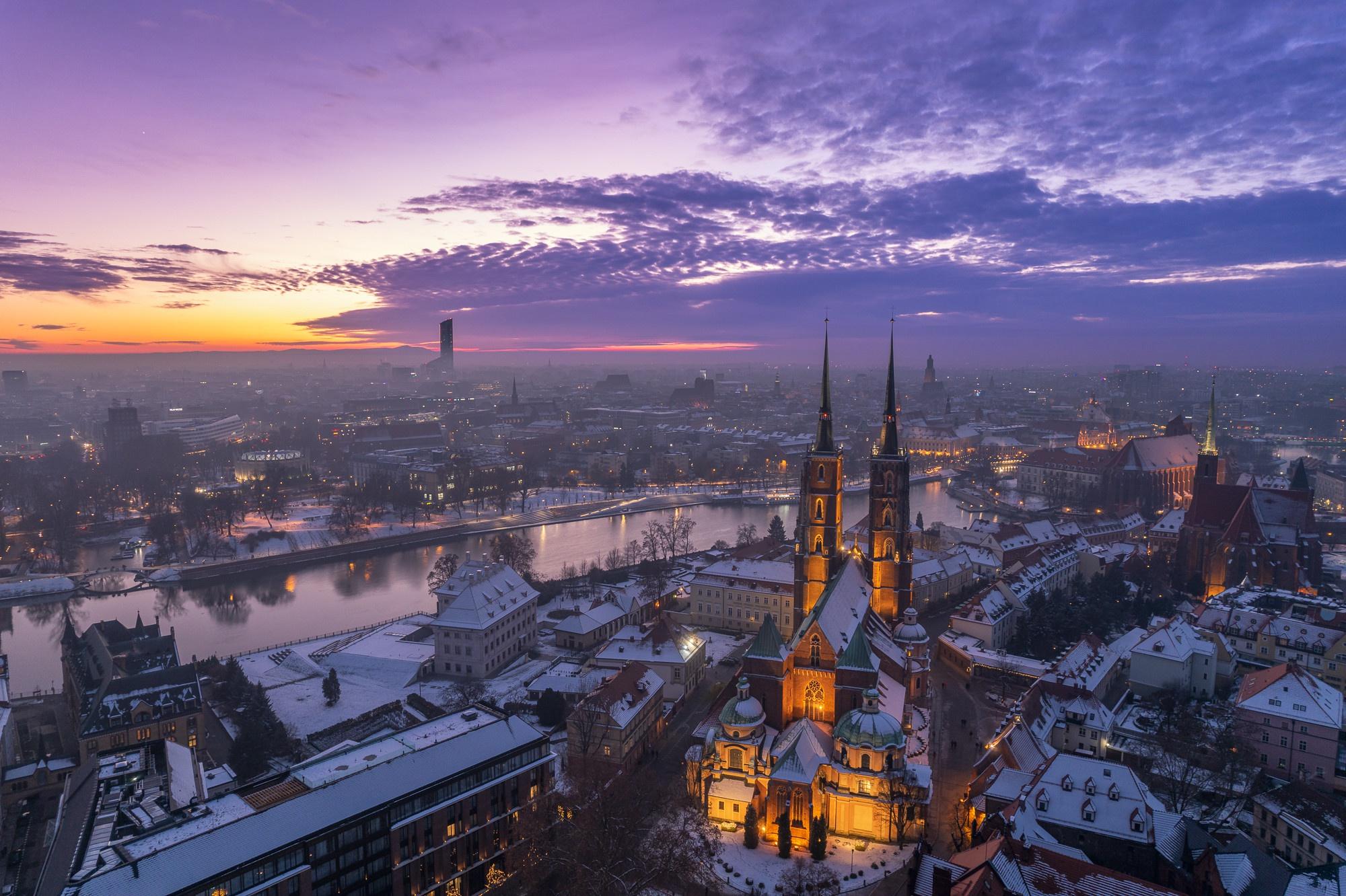 2000x1332 Wroclaw HD Wallpaper