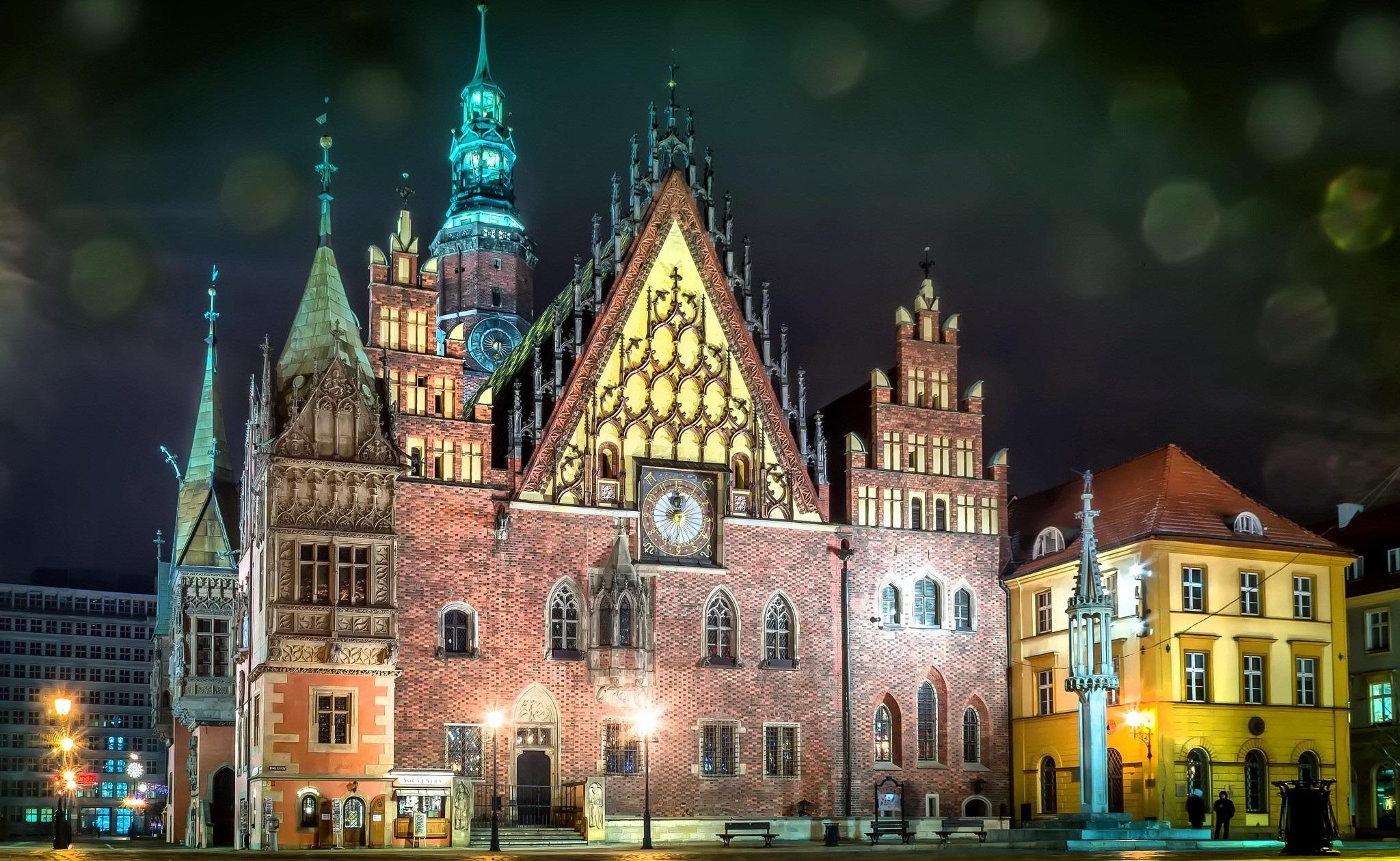 2048x1260 Wroclaw HD Wallpaper