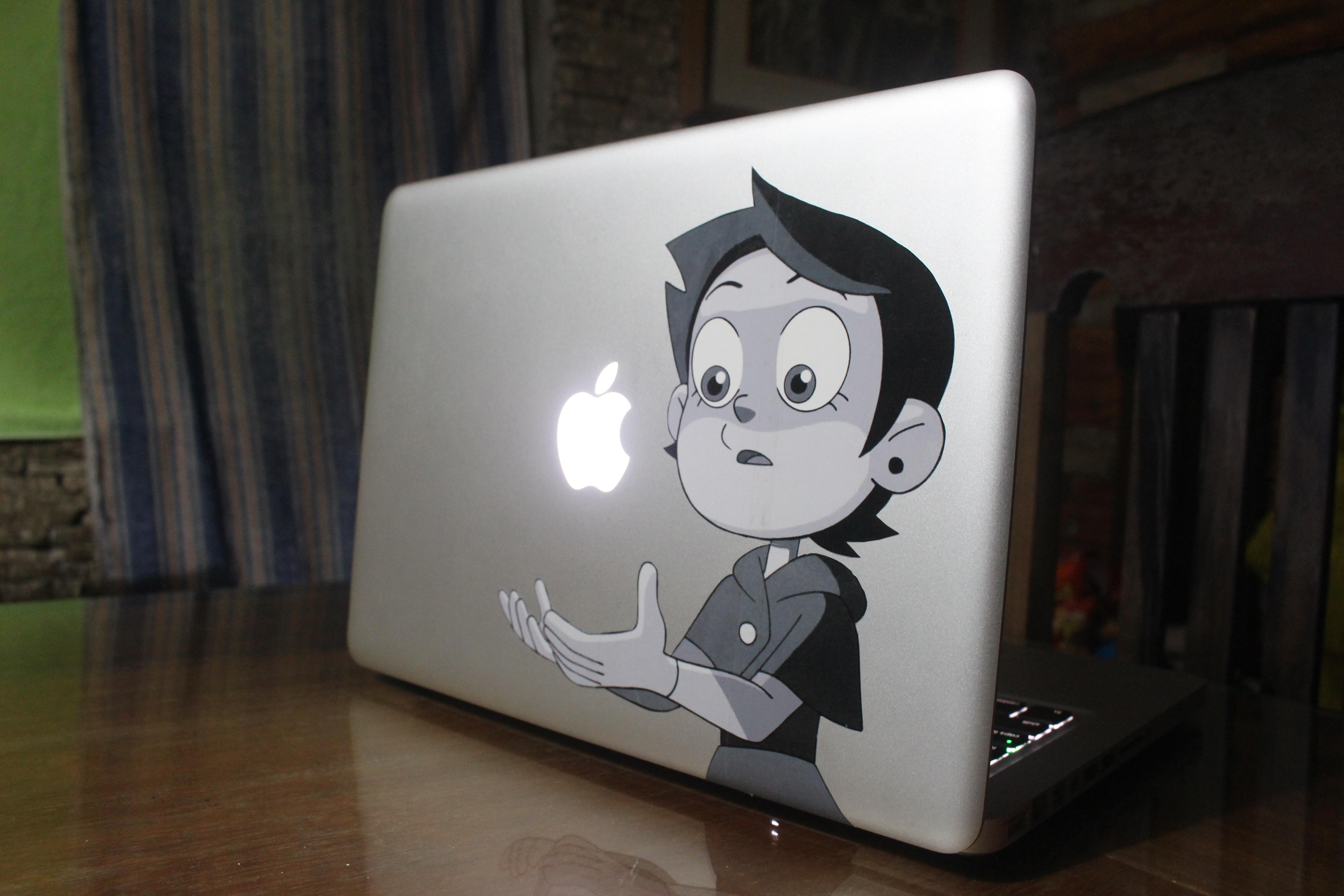 5184x3456 Apple Macbook Luz Noceda Sticker : r