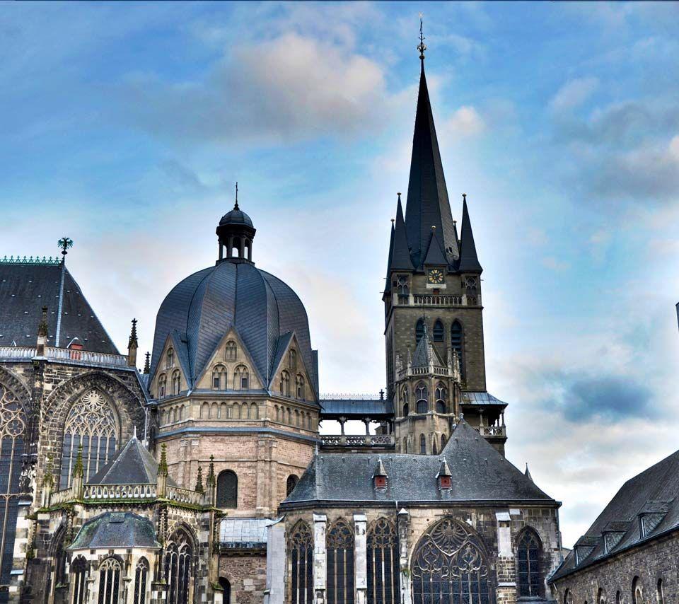 960x854 Aachen Wallpaper