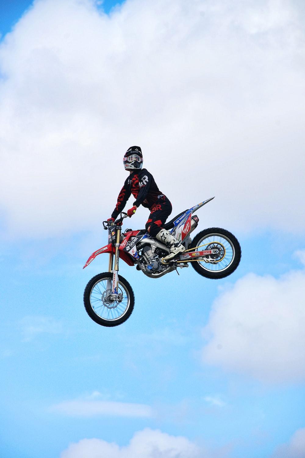 1000x1500 Dirt Bike Wallpaper: Free HD Download