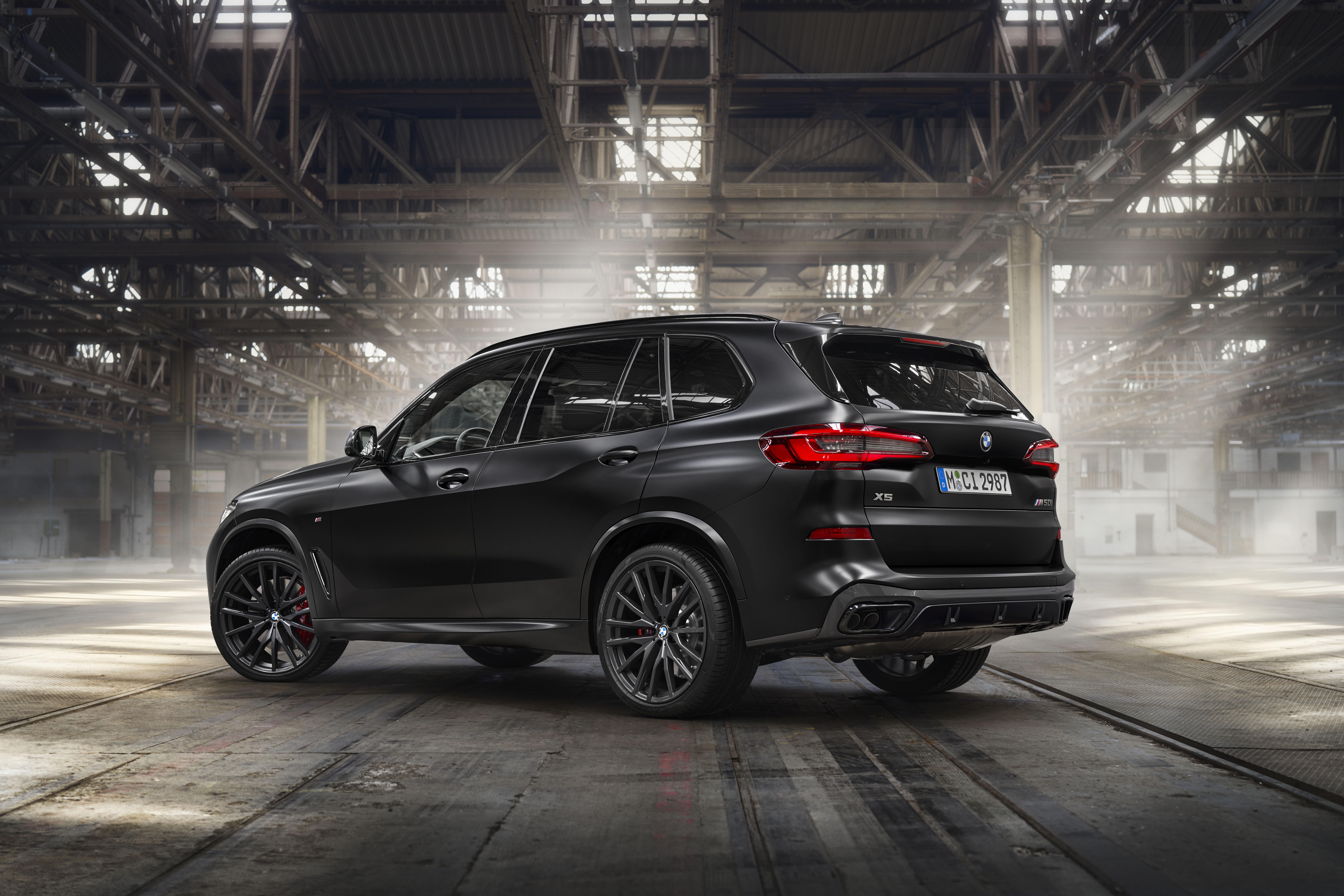 9504x6336 4K BMW X5 M50i Wallpaper. Background