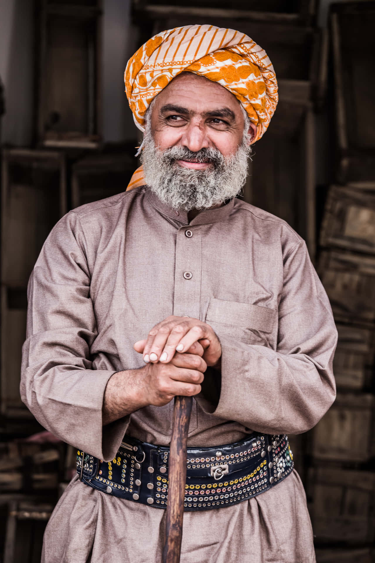 1280x1920 Download Smiling Old Arab Man Wearing