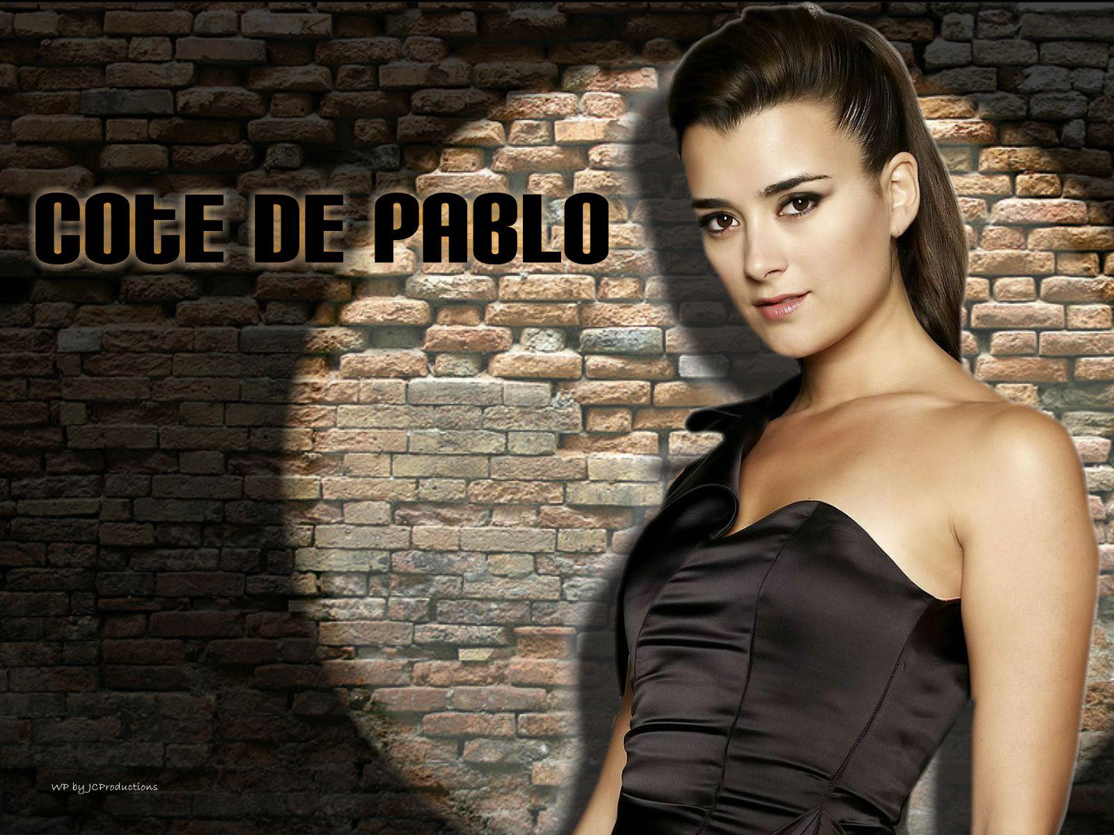 1600x1200 Photo Cote De Pablo Celebrities