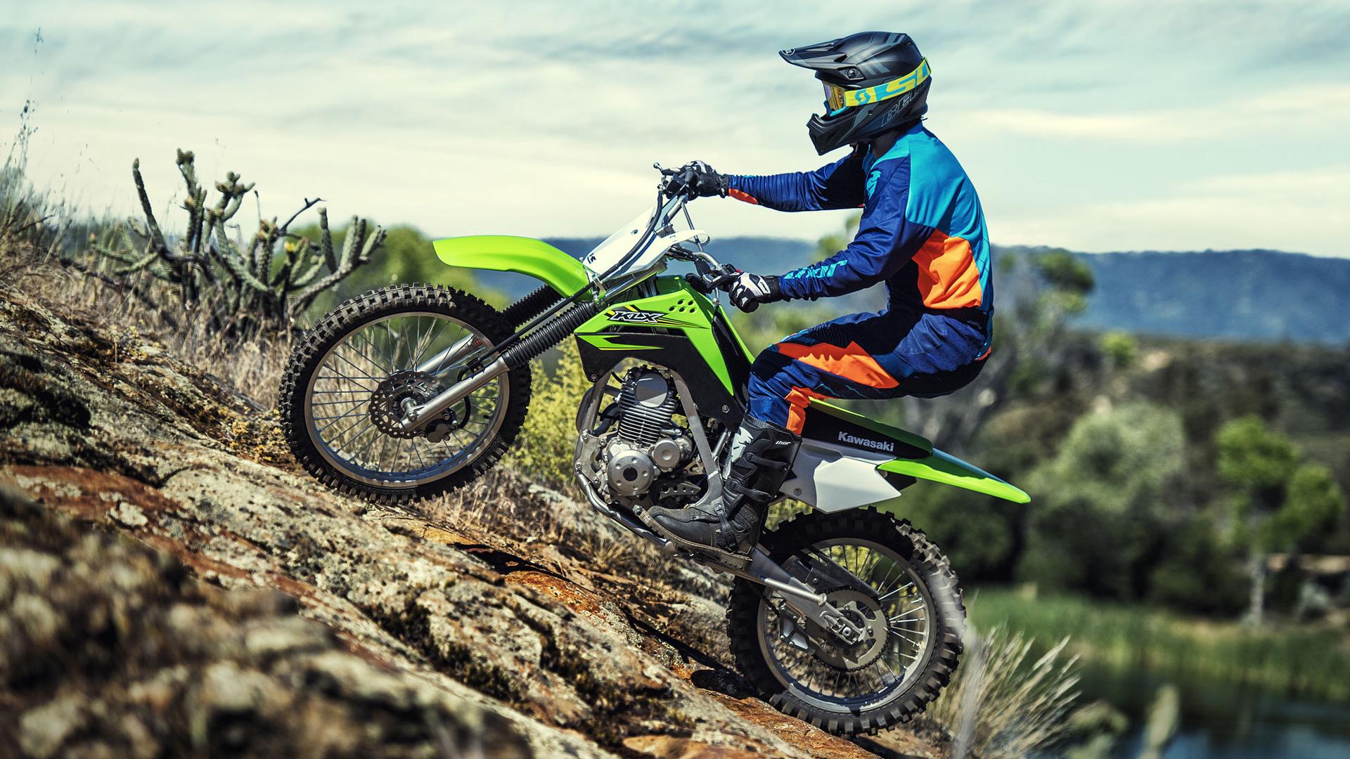 1920x1080 Kawasaki KLX 140 2017 STD Bike Photo