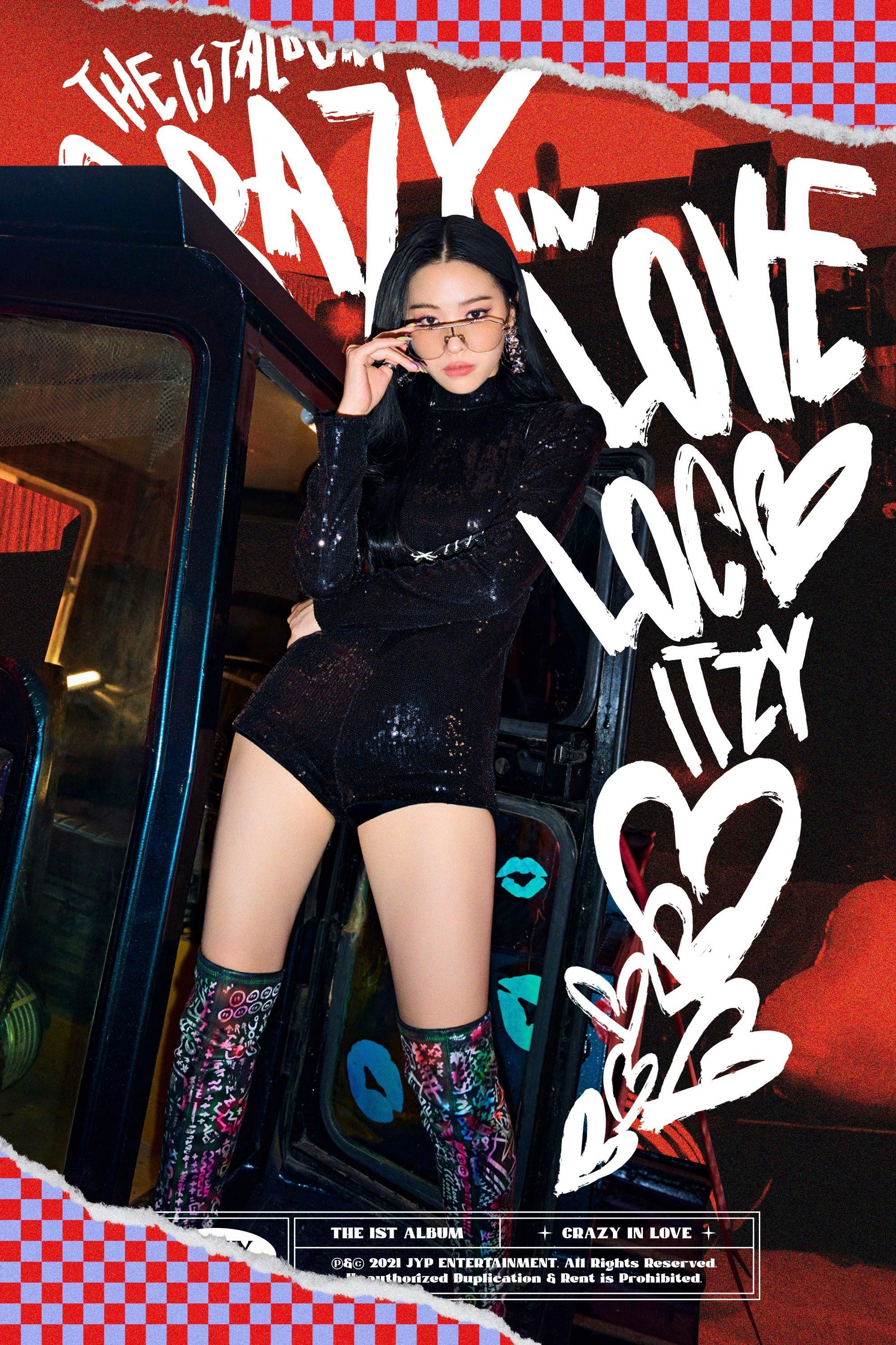 2000x3000 ITZY Ryujin, Chaeryeong