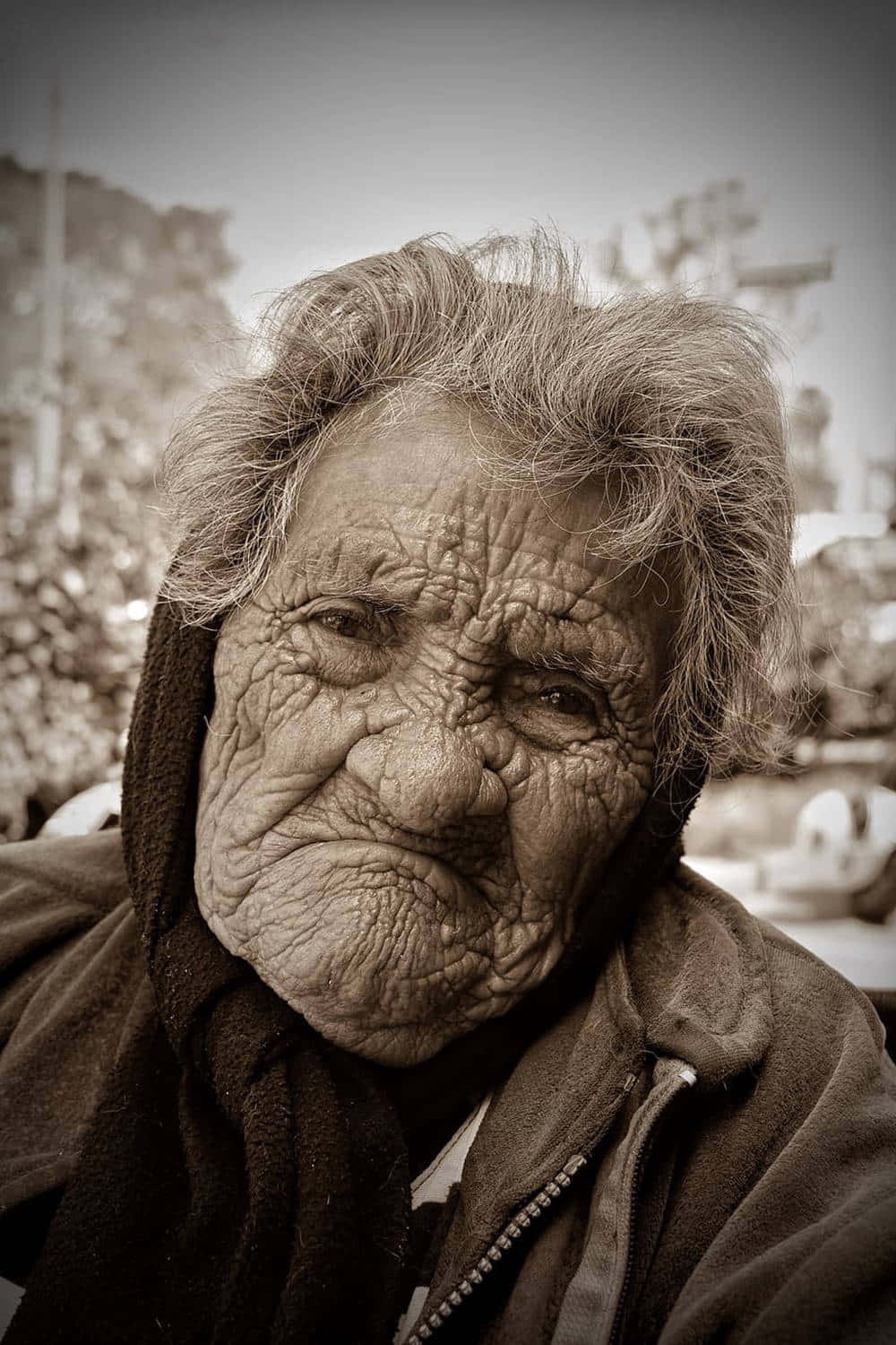 1000x1500 Old Lady Closeup Wallpaper. Wallpaper