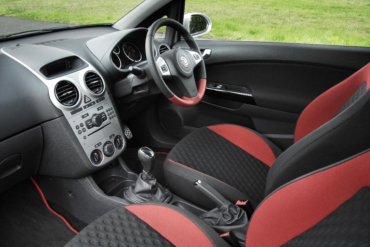 1200x800 Vauxhall Corsa Review 2014