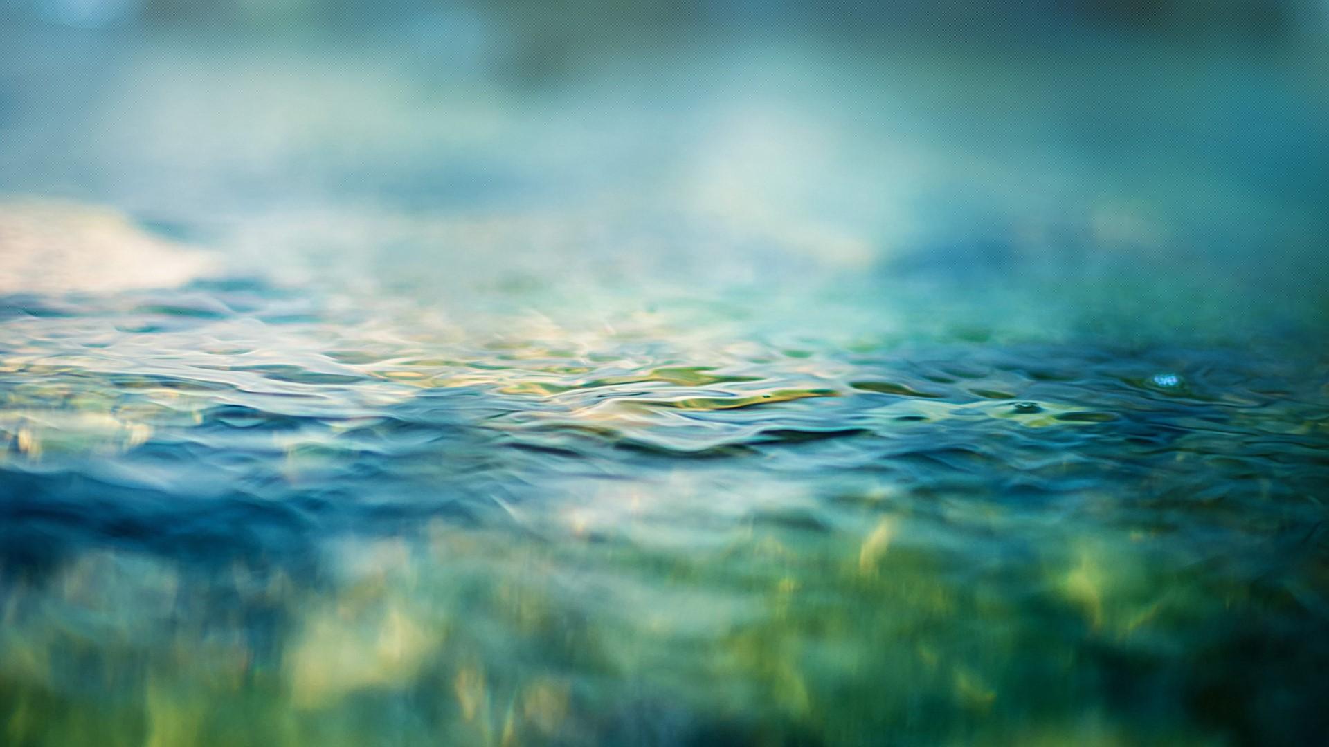 1920x1080 HD Green Water Flowing Macro