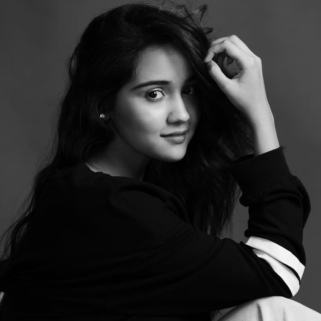 1080x1080 Ashi Singh Wallpaper