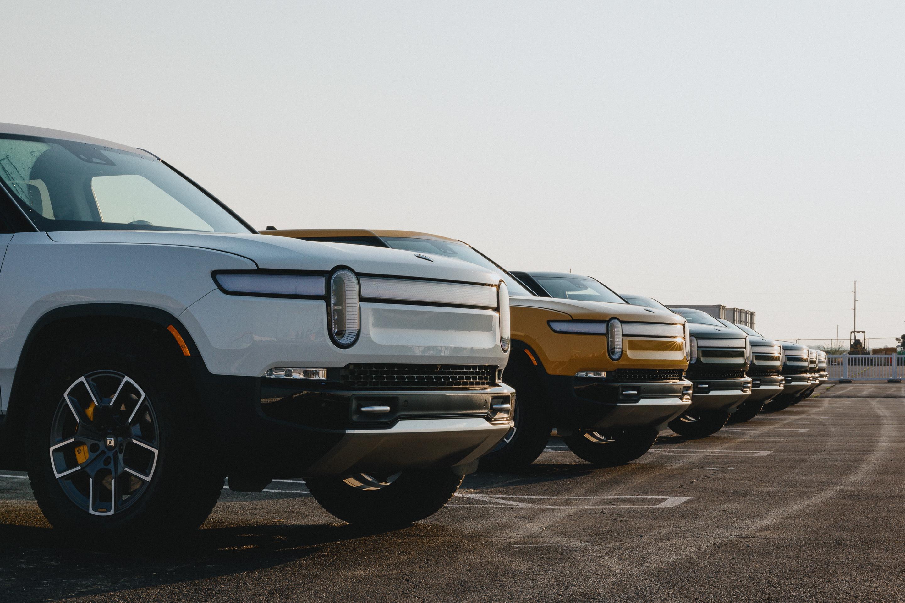 2880x1920 Rivian Automotive in 2021
