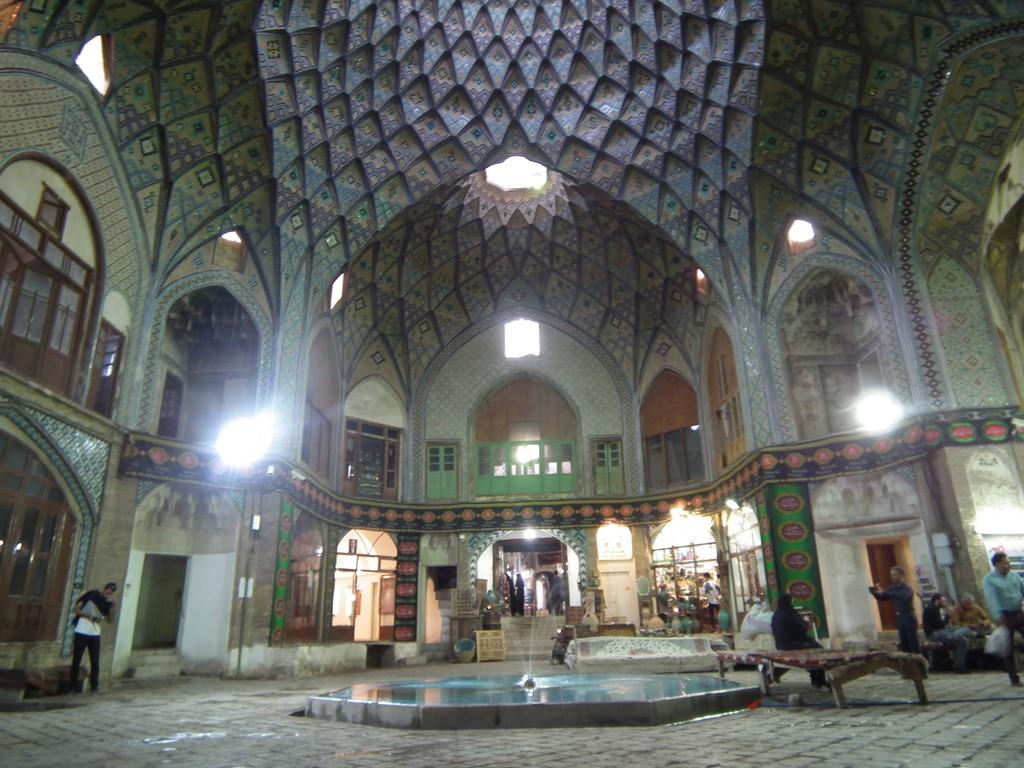 1024x768 Bazaar Of Kashan