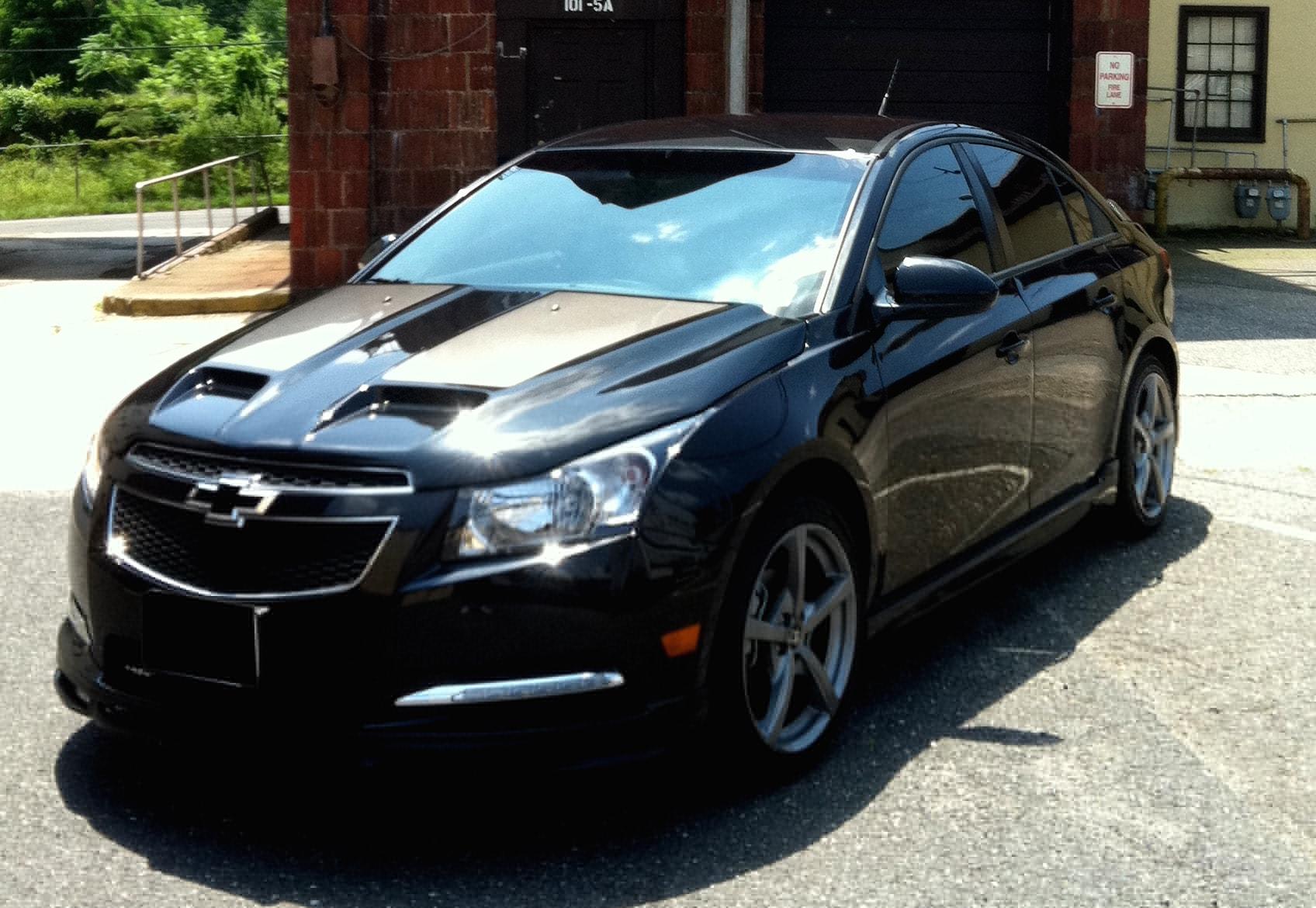 1696x1170 Chevrolet Cruze Wallpaper