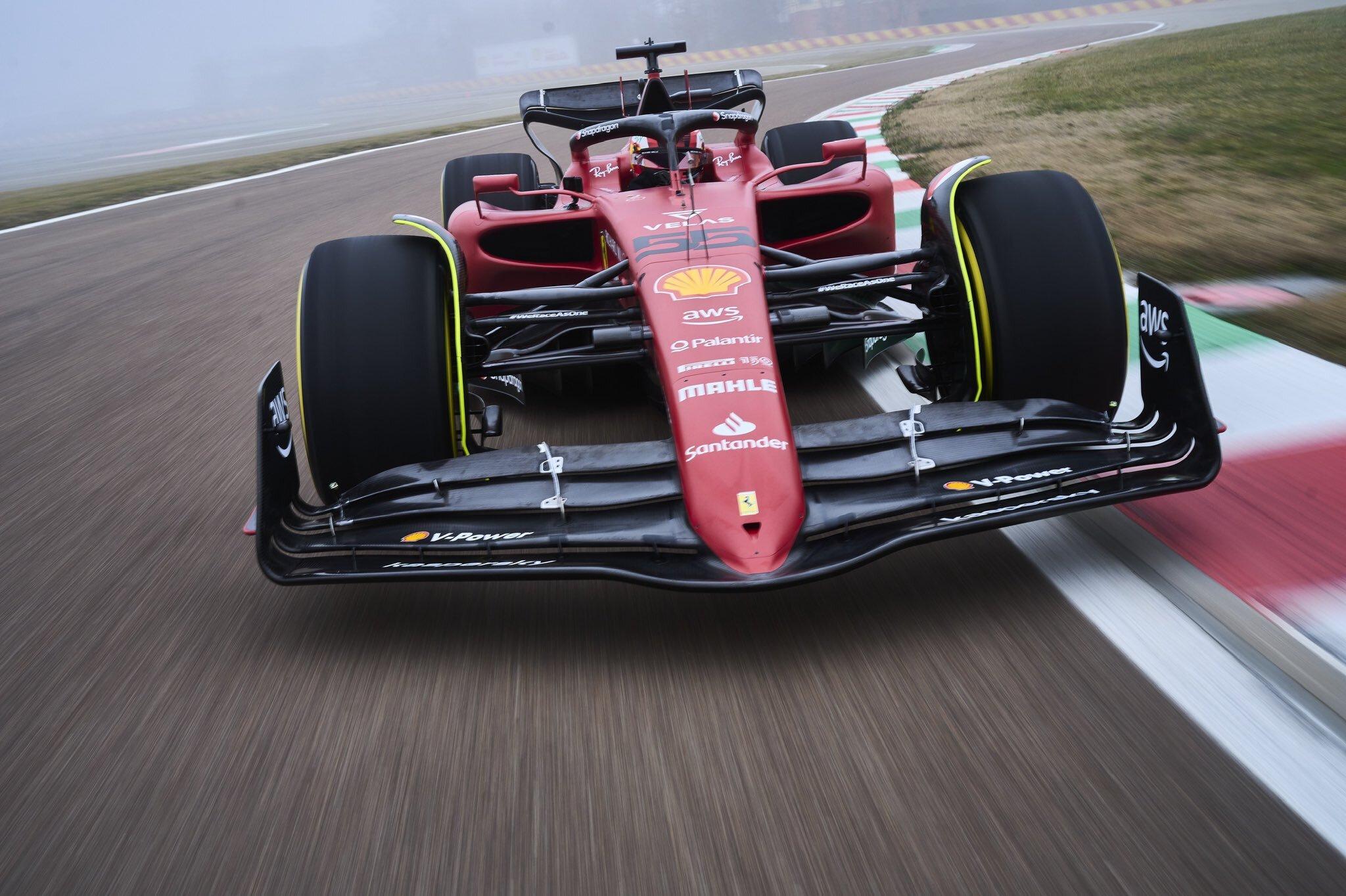 2048x1364 F1 2022 Car Wallpaper
