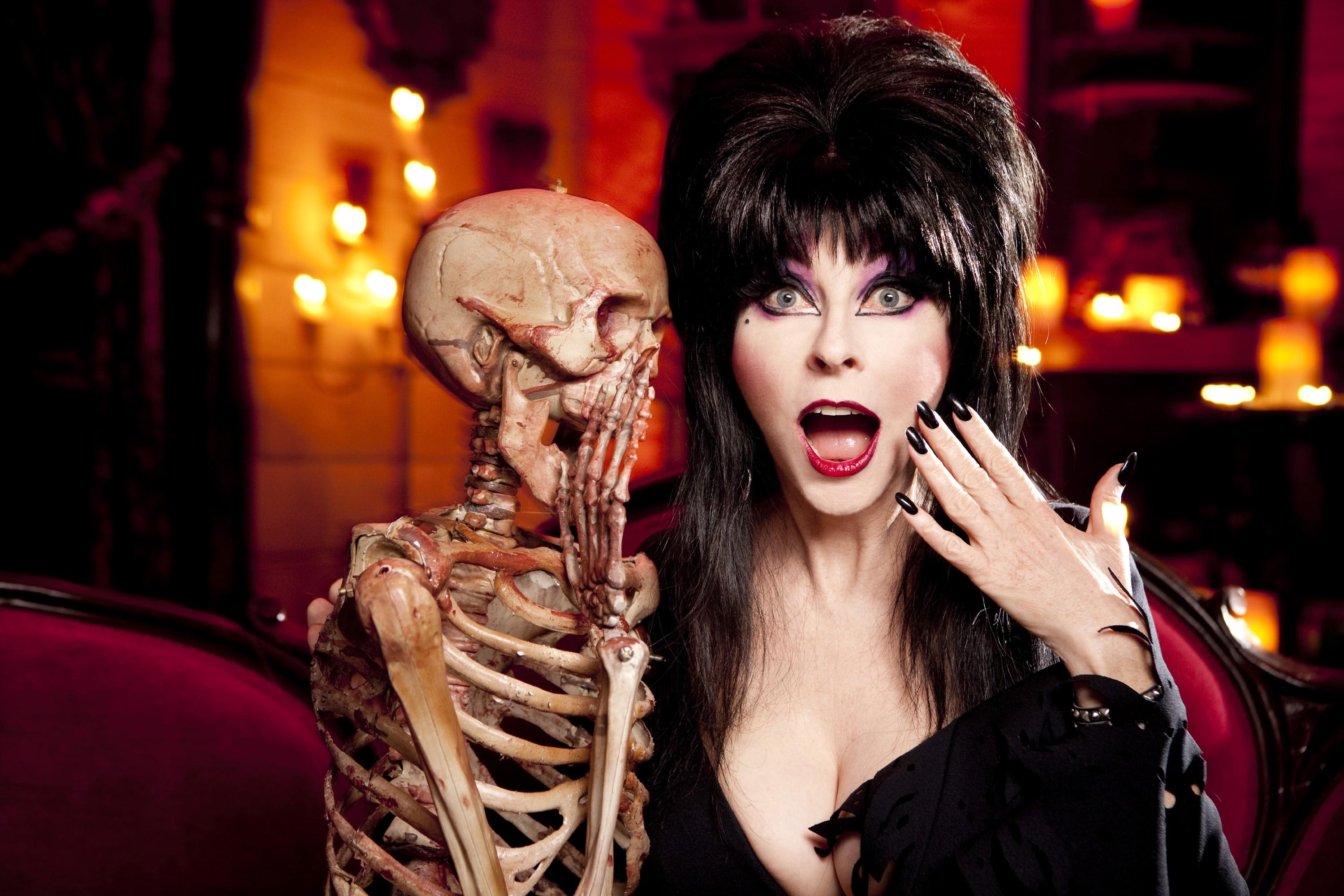 Elvira Mistress of the Dark Wallpapers - Top Free Elvira Mistress of the Dark Backgrounds
