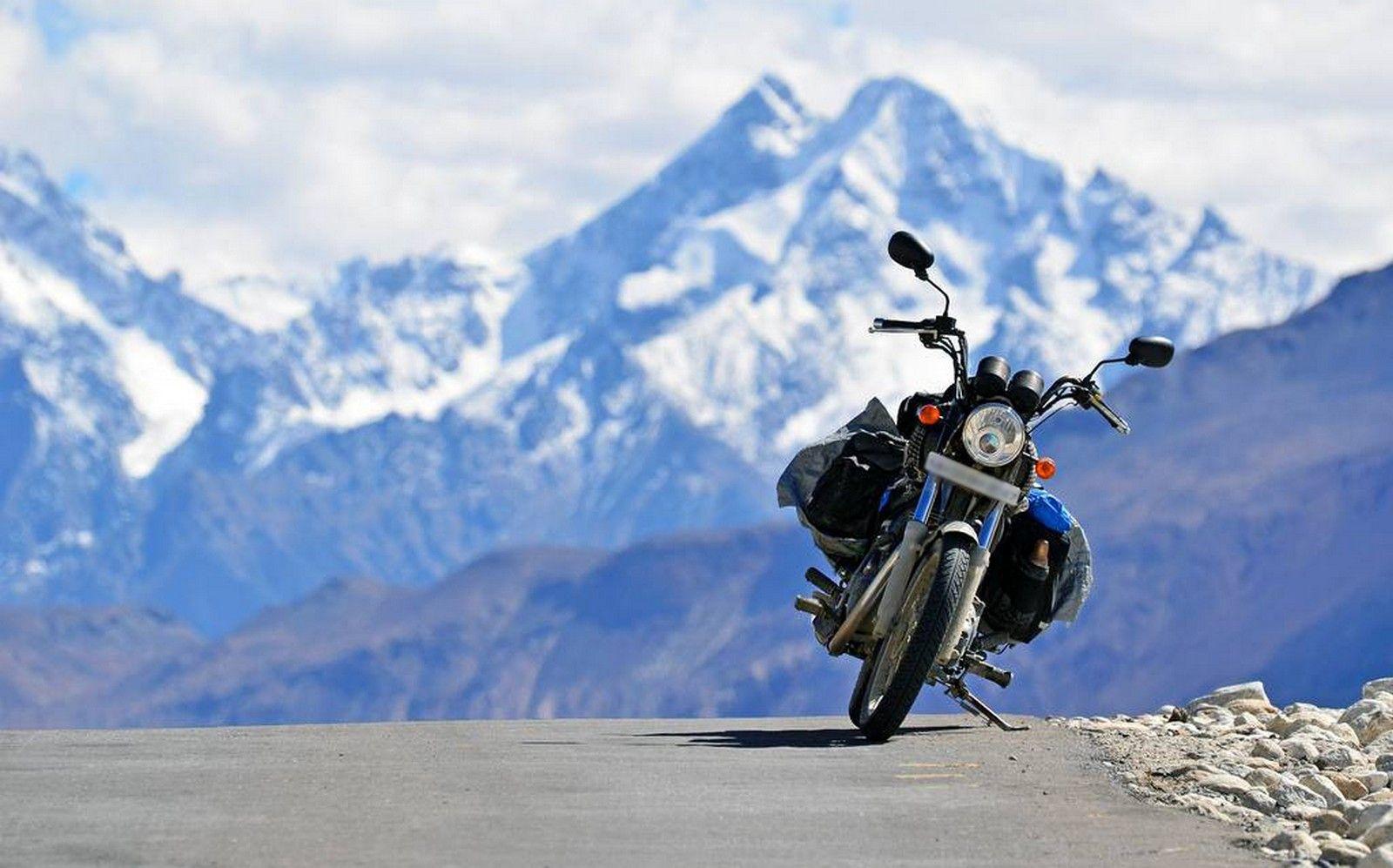 1600x997 Ladakh Bike Wallpaper