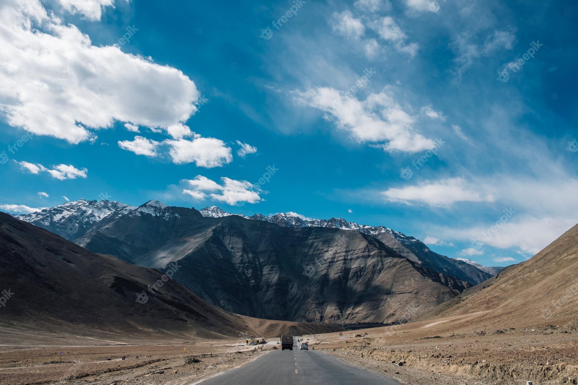 2000x1333 Free Photo. Magnetic hill mountain and blue sky road way in leh ladakh, india