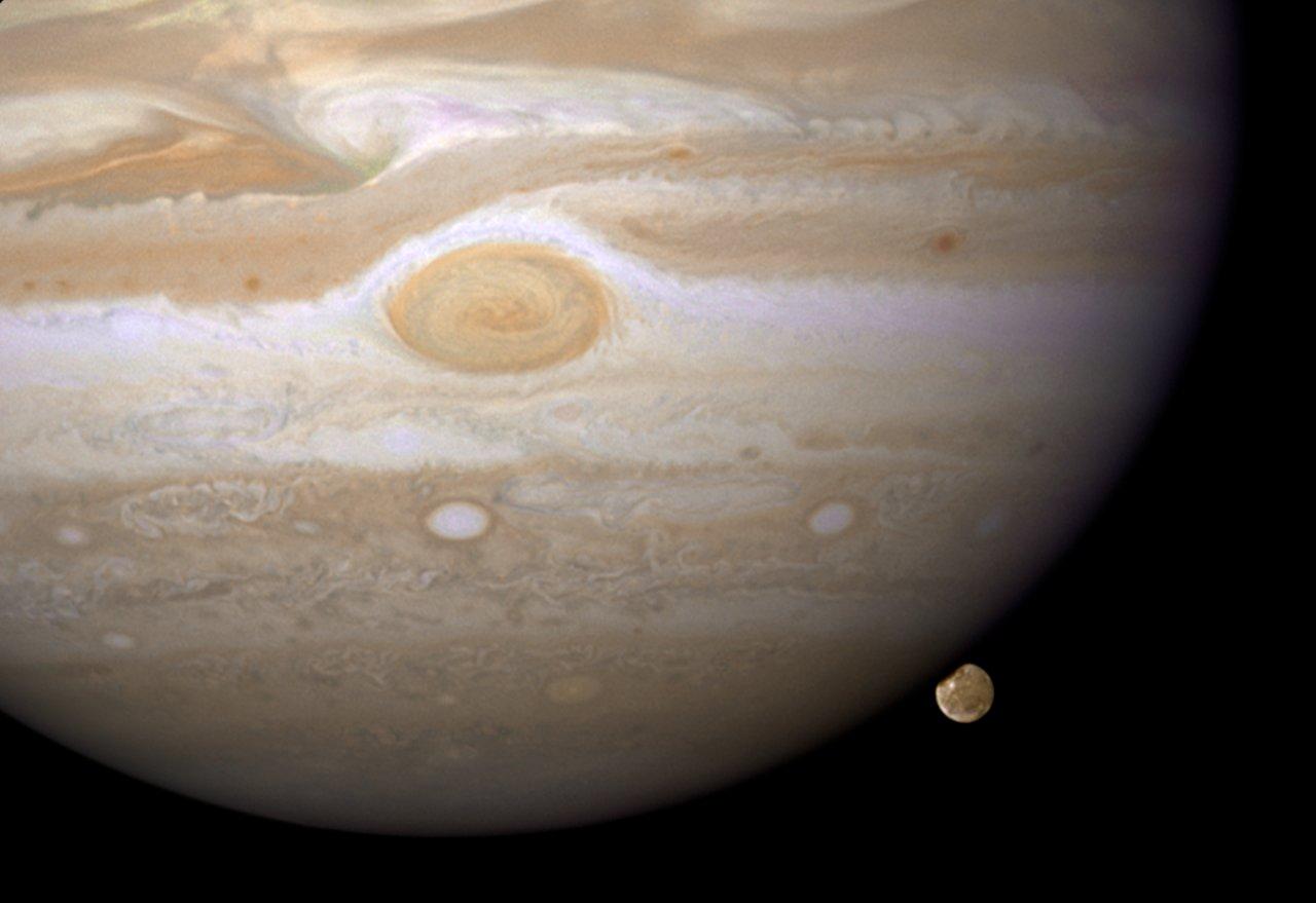 1280x879 Jupiter And Ganymede