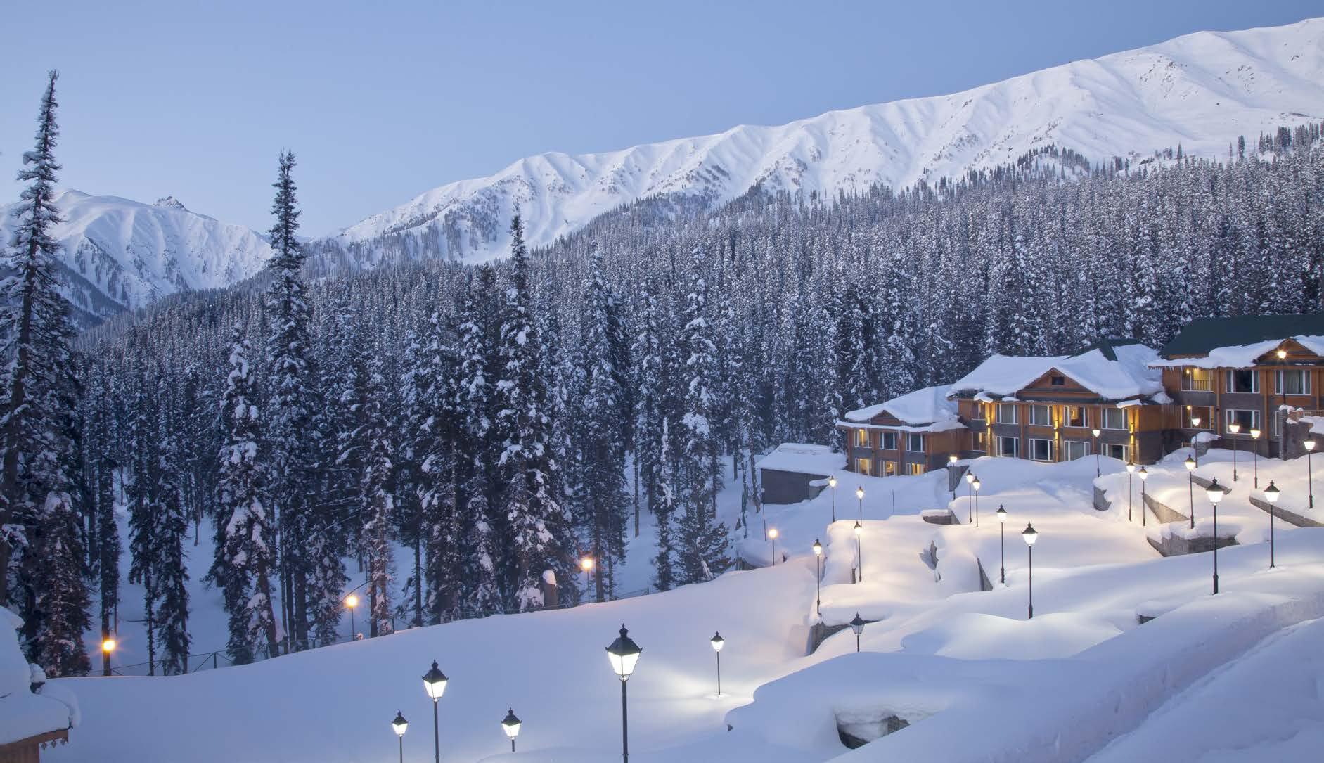Gulmarg Wallpapers Top Free Gulmarg Backgrounds WallpaperAccess