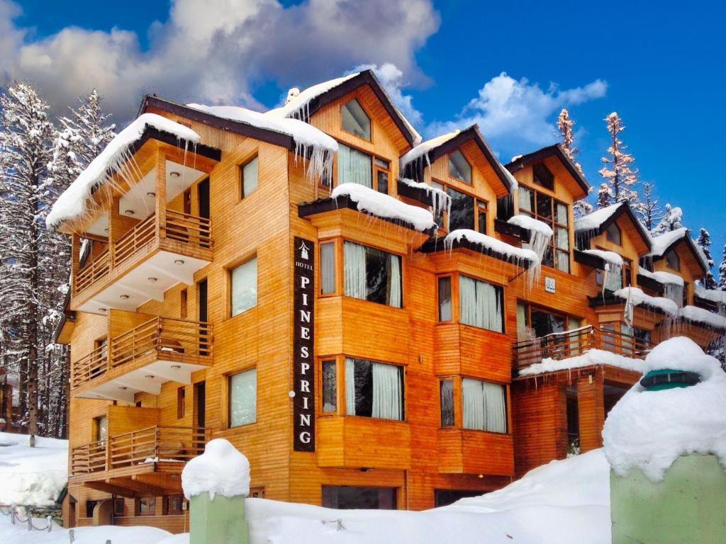 1024x768 Hotel Pine Spring Gulmarg, Gulmarg