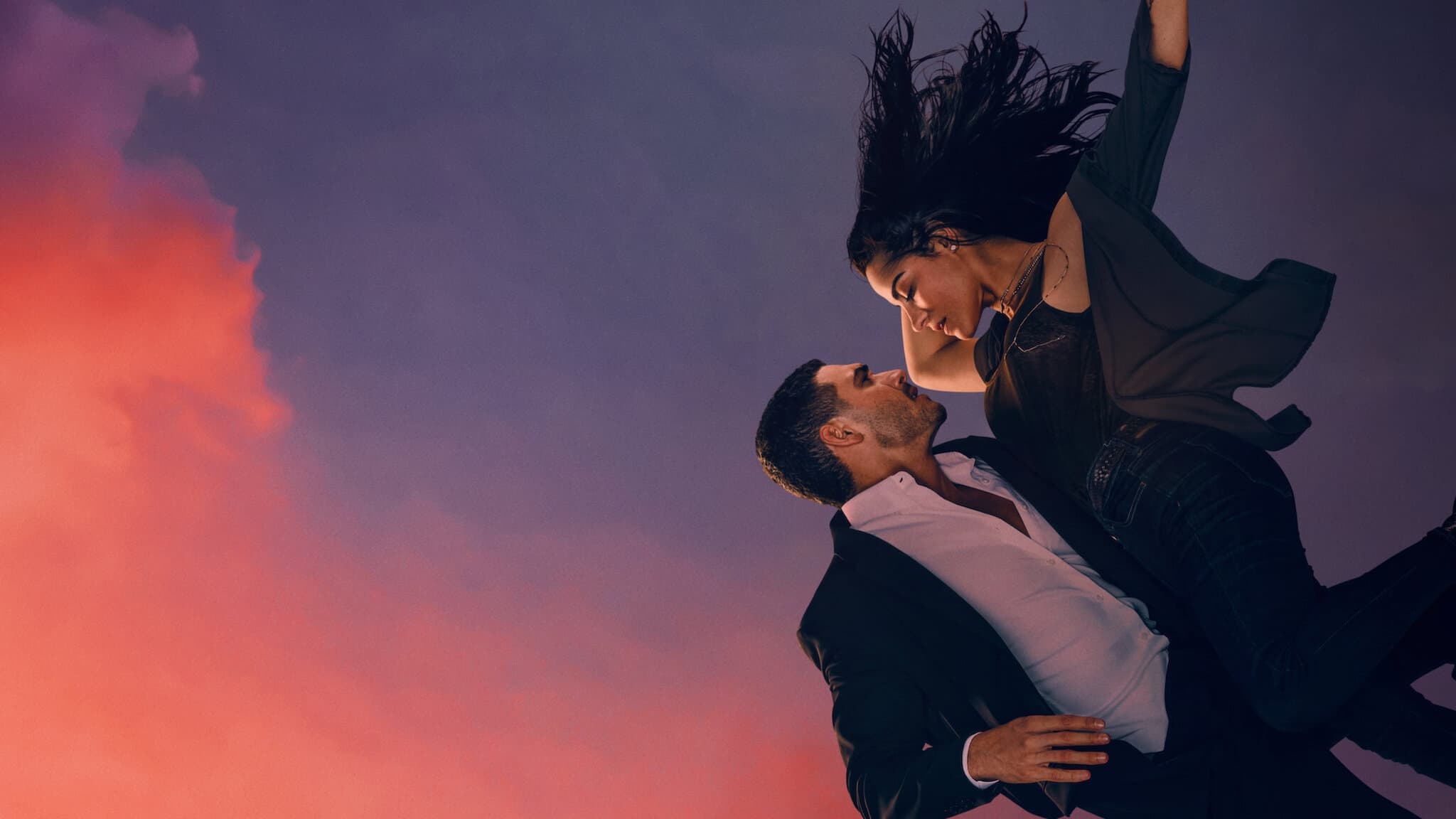 2048x1152 Dark Desire (TV Series 2020 2022)