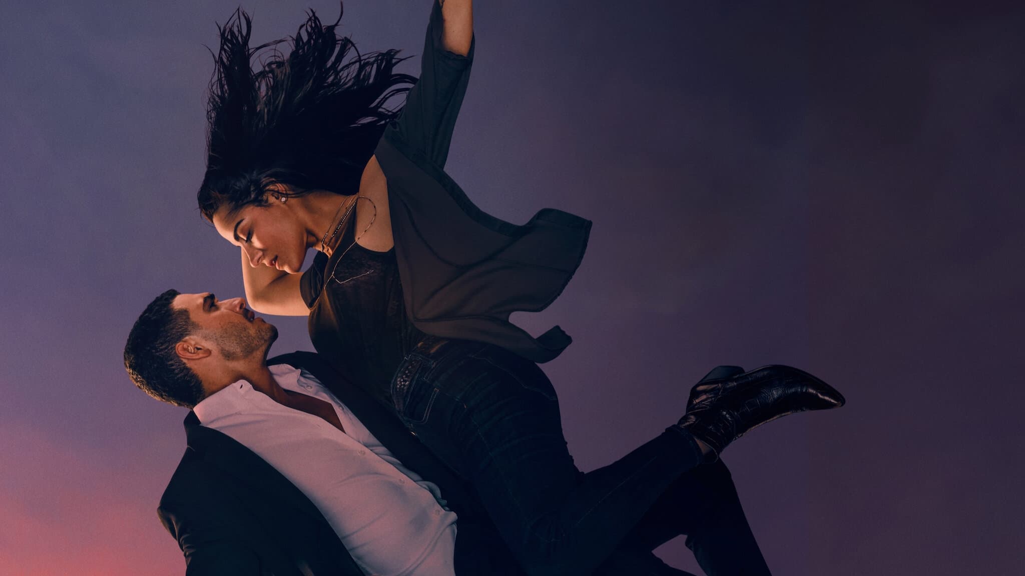 2048x1152 Dark Desire (TV Series 2020 2022)