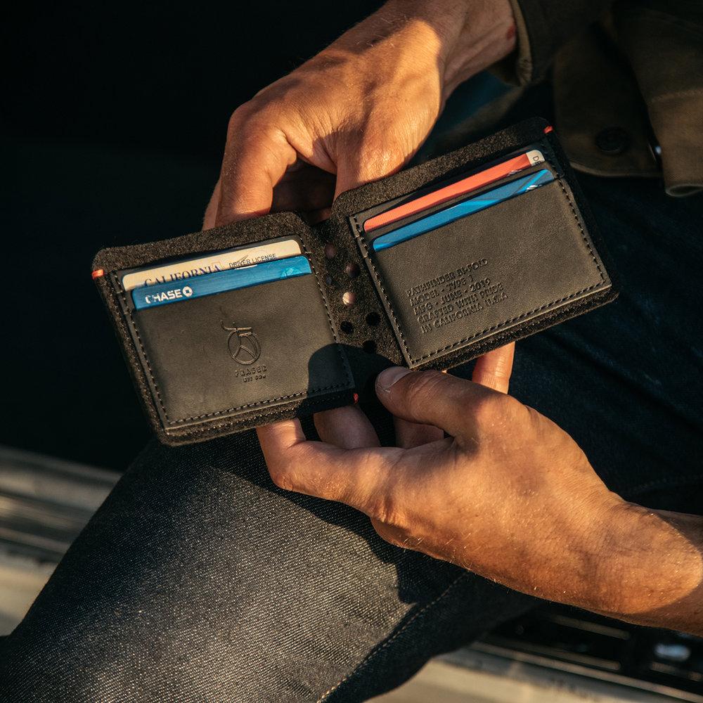 1000x1000 Leather wallets