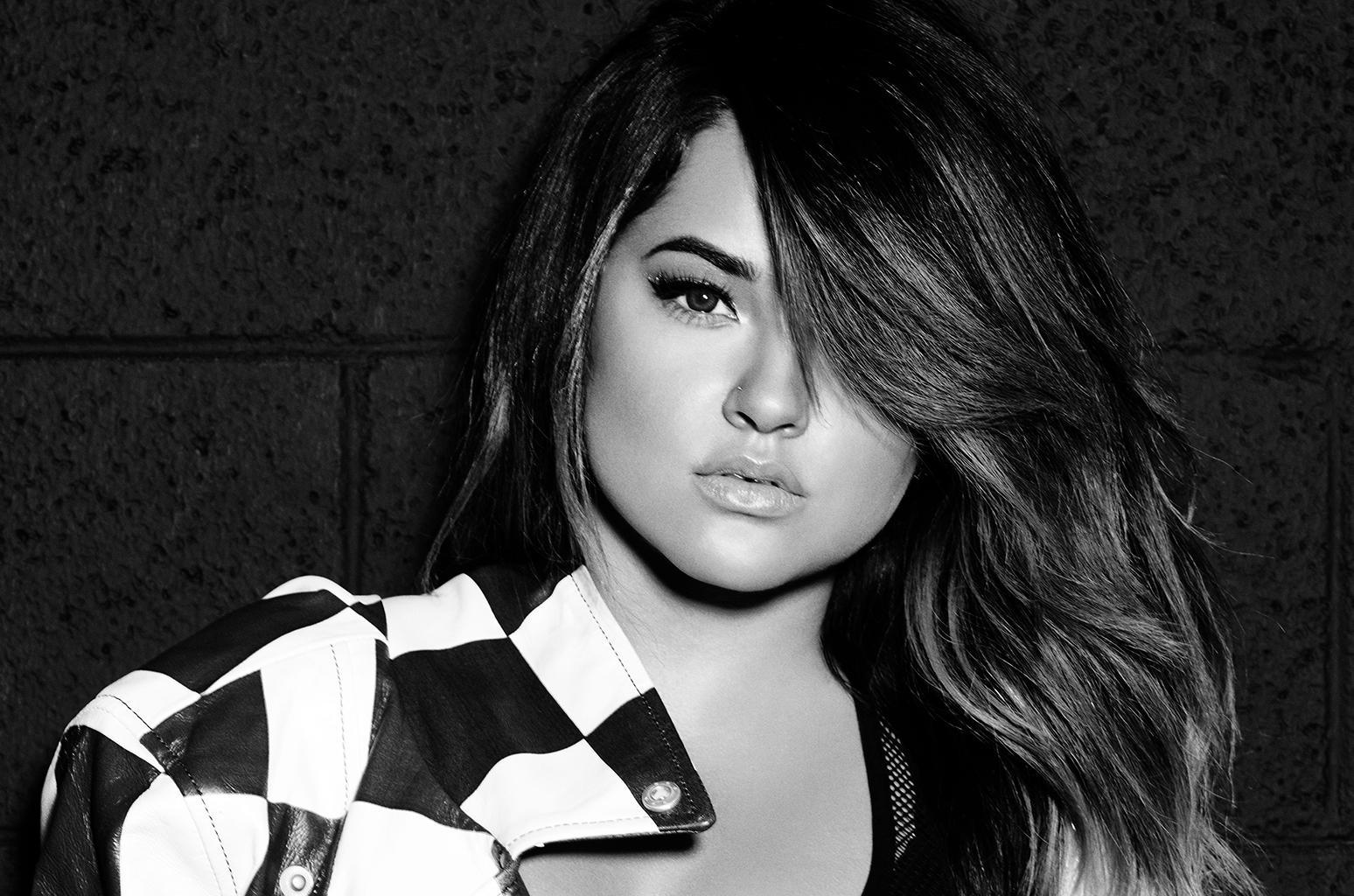 1548x1024 Becky G Wallpaper