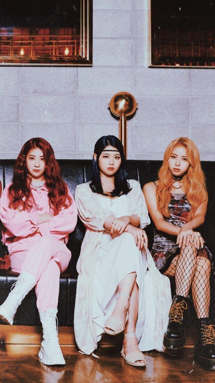 704x1252 PURPLE KISS Wallpaper #purplekiss. Kpop feminino, Kpop, Feminino