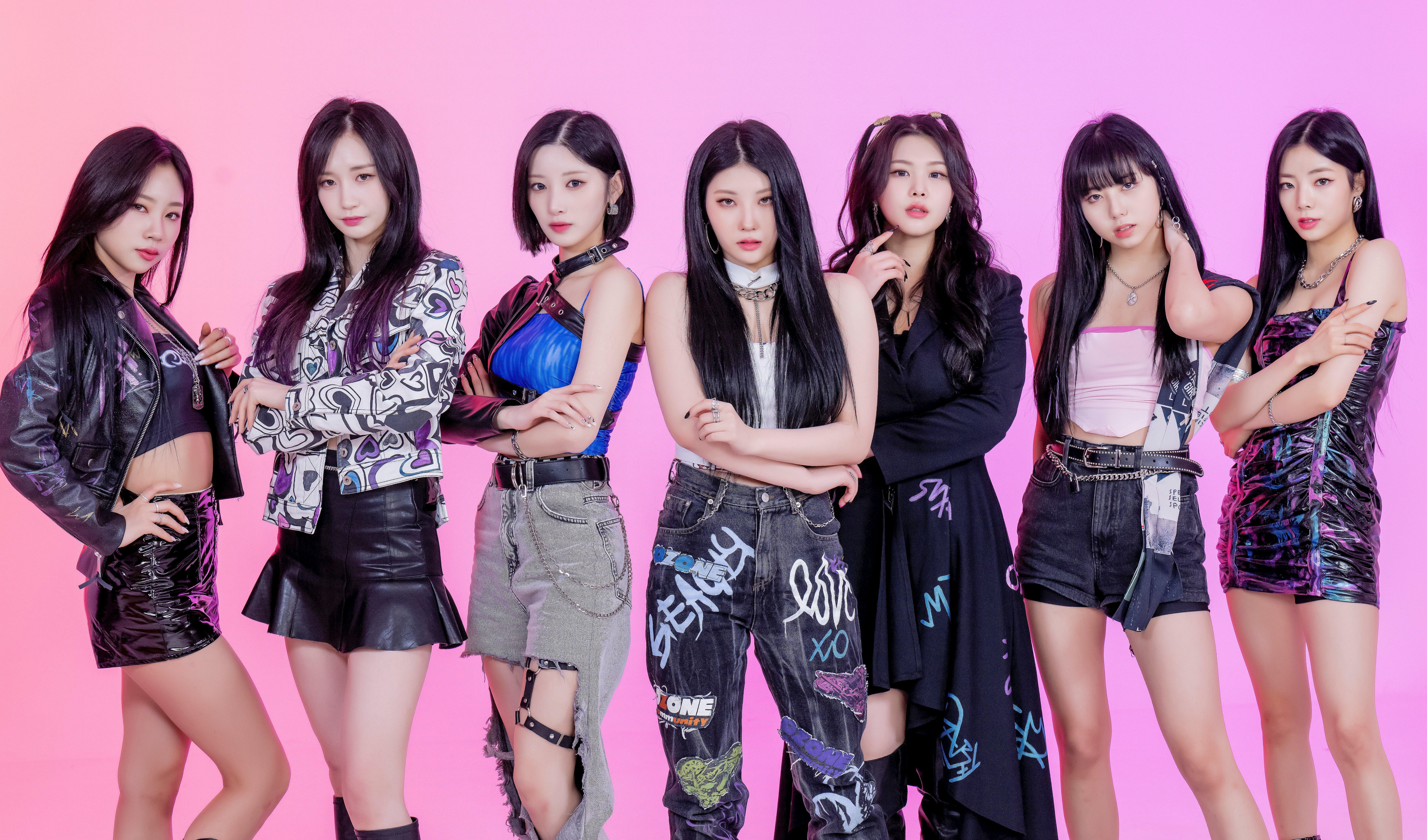 7816x4602 PURPLE KISS Mini Album 'memeM' Photohoot