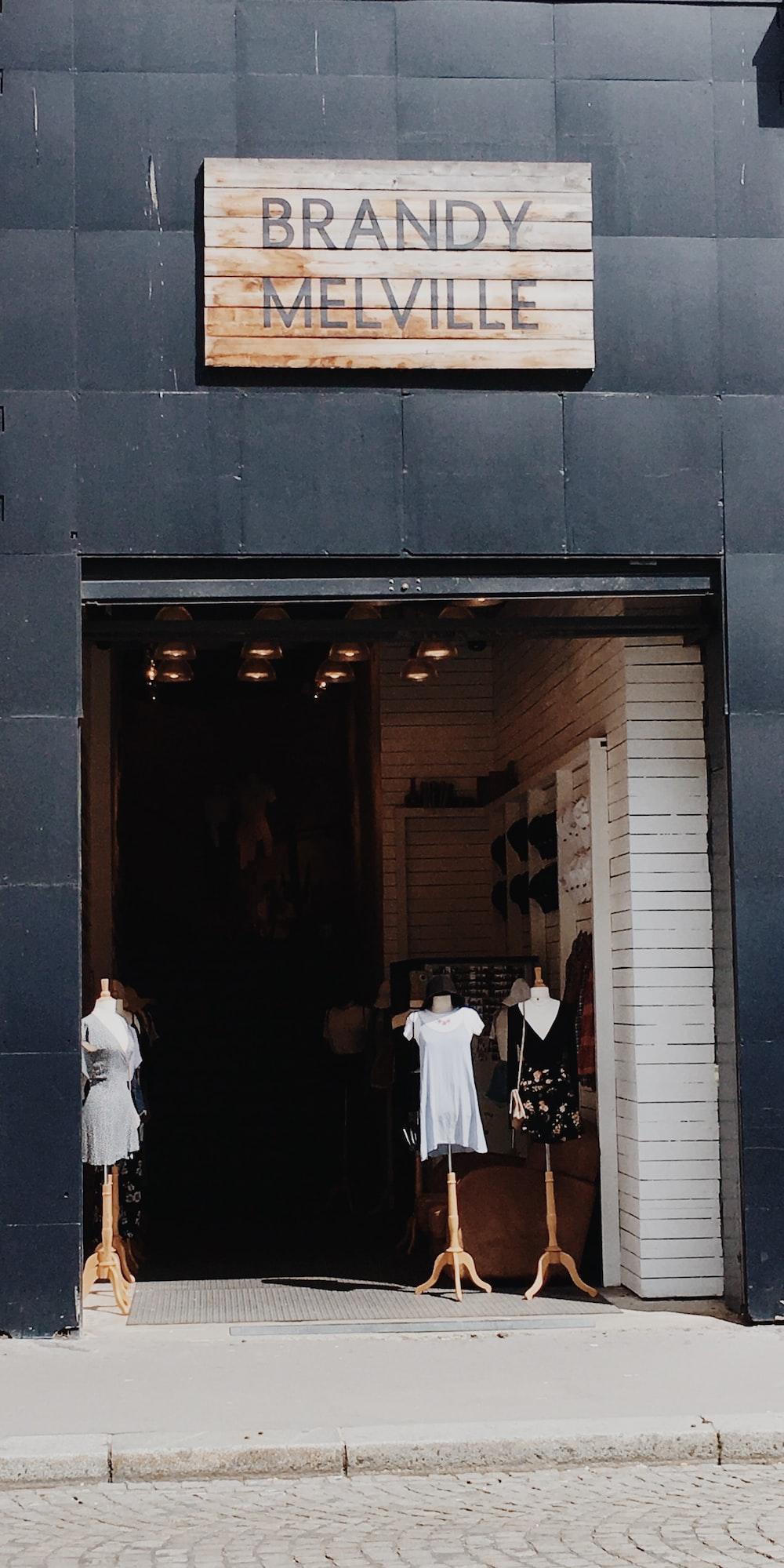 1000x1999 Brandy melville storefront photo
