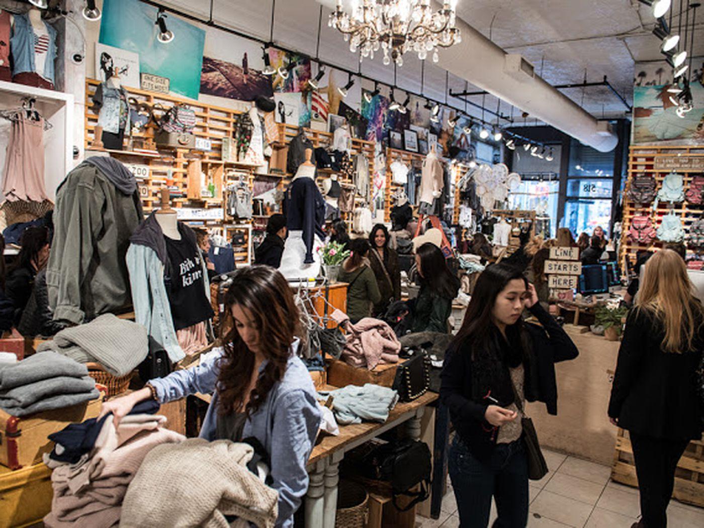 1400x1050 Brandy Melville Moved to a Larger Space on Broadway