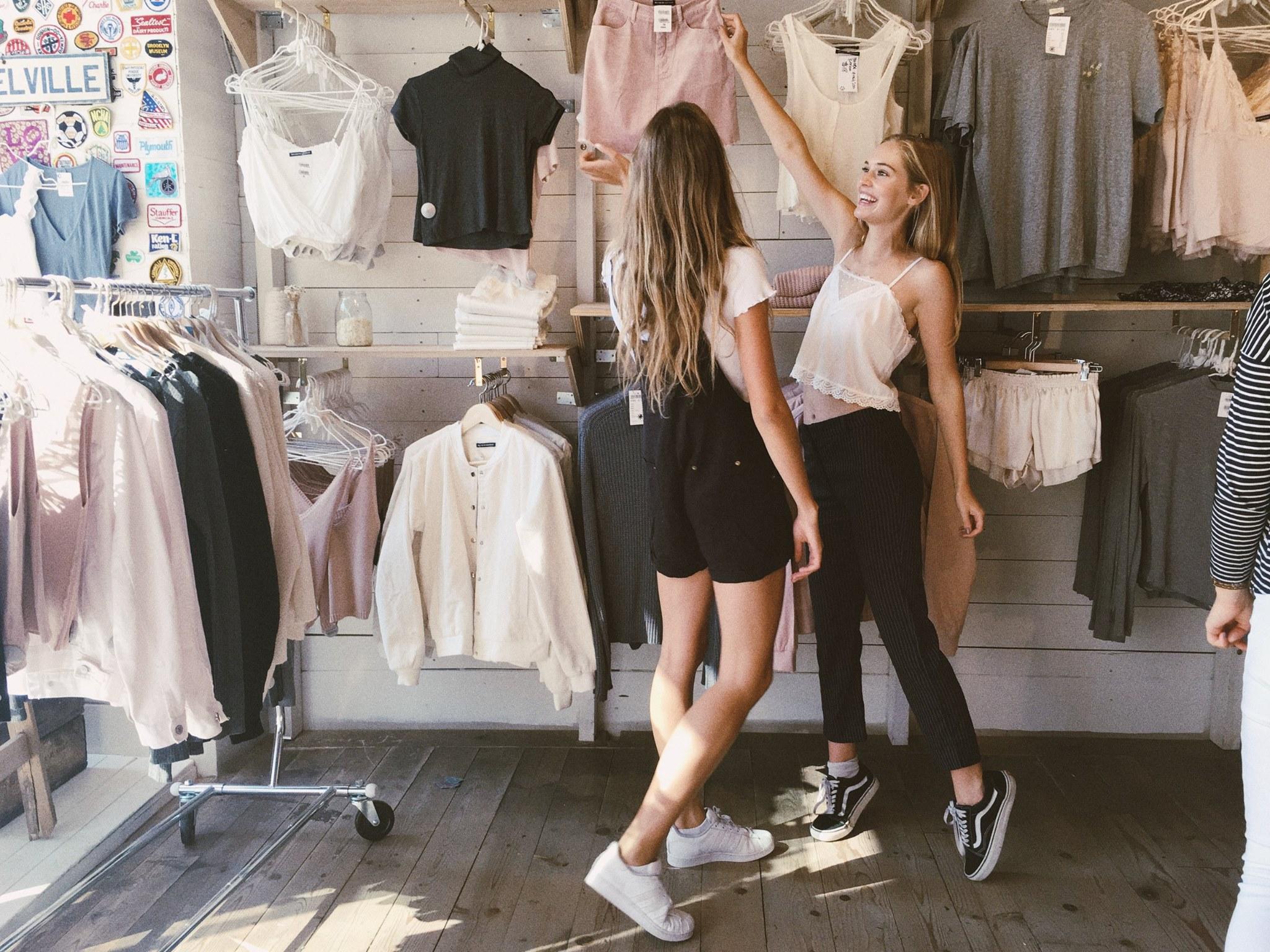 2048x1536 Brandy Melville