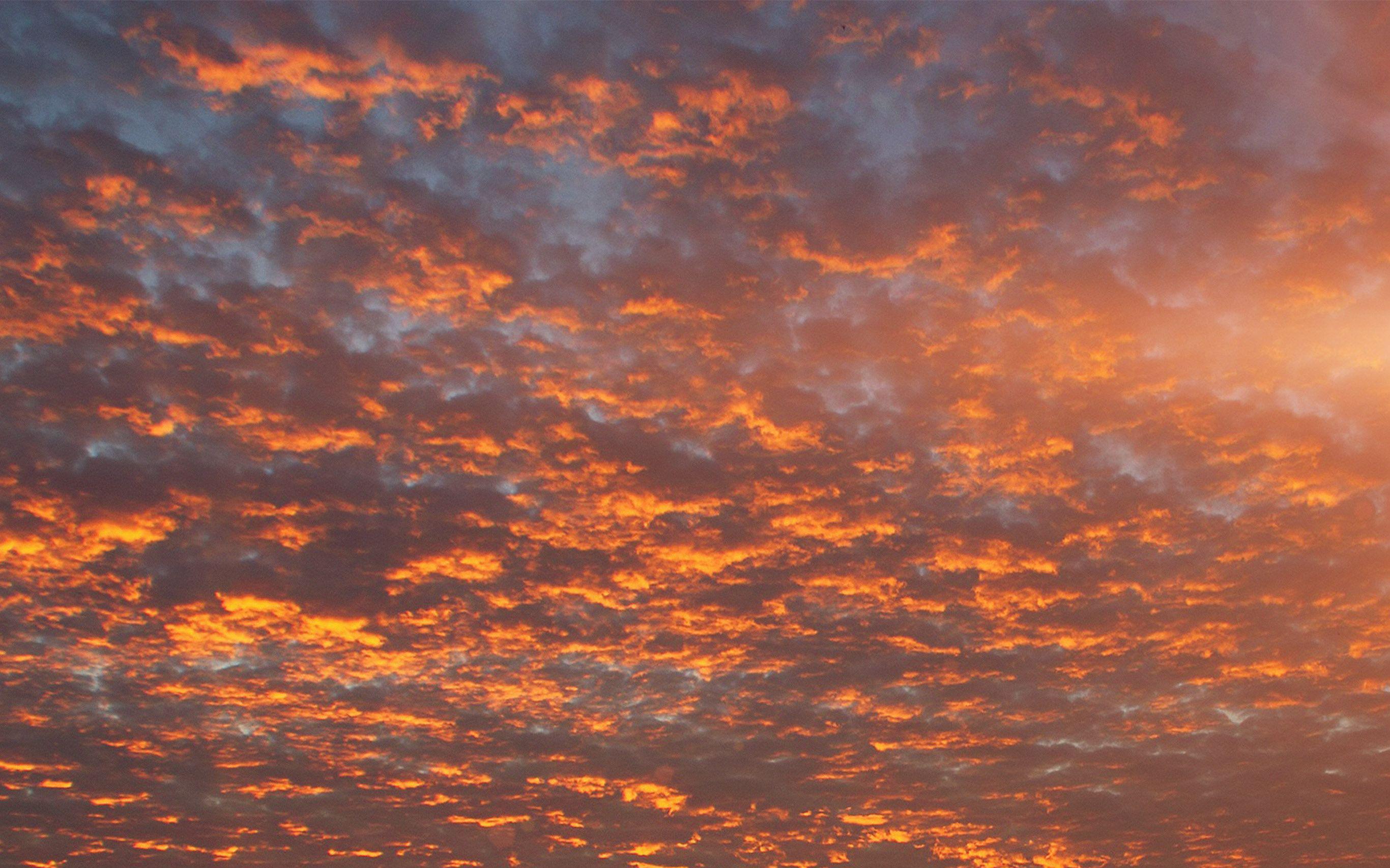 2732x1708 Aesthetic Cloud Wallpaper for Desktop