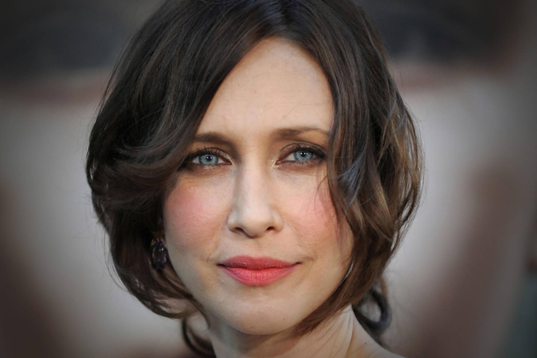 1800x1200 Download Vera Farmiga Professional Photography Wallpaper