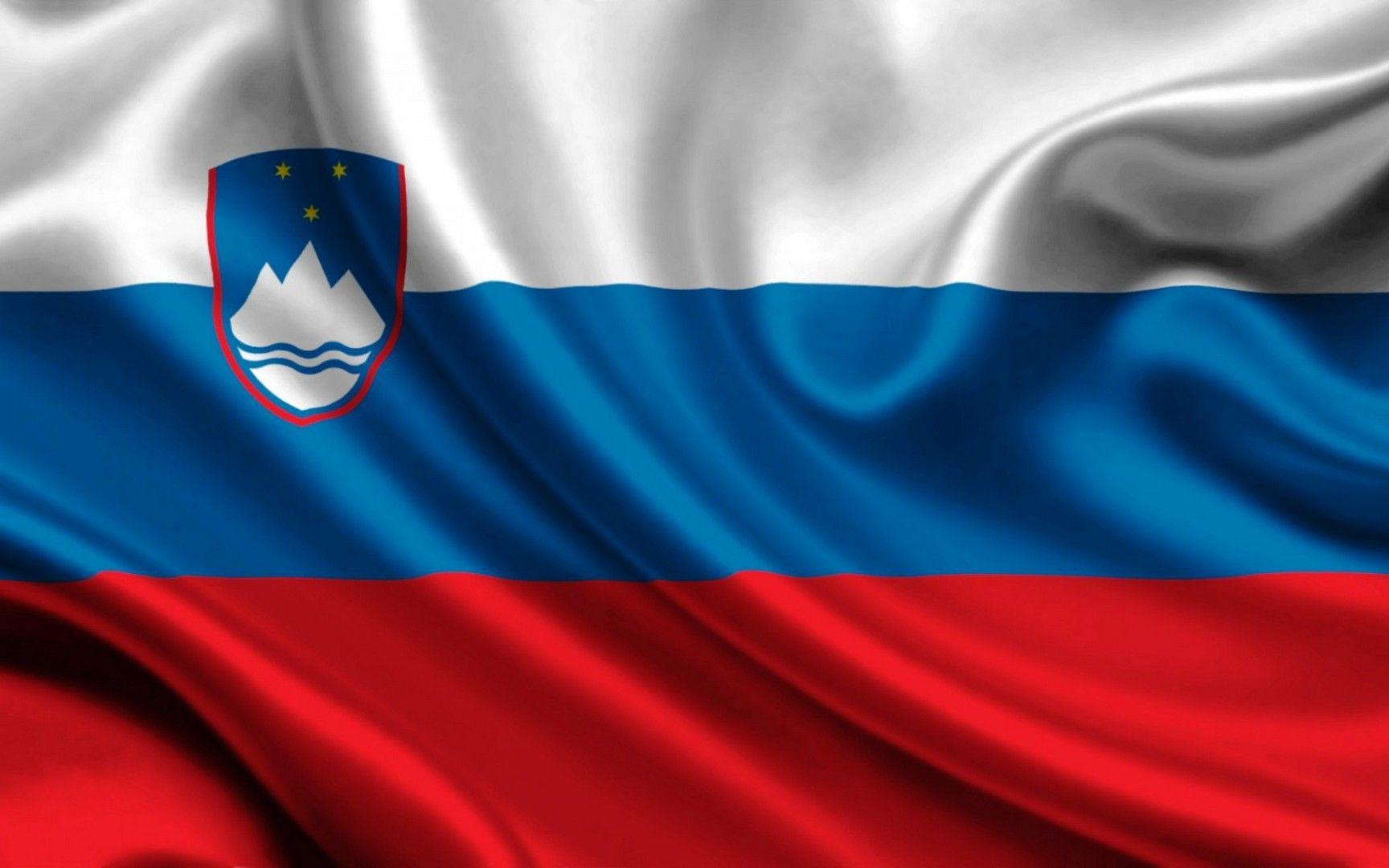 1728x1080 Slovenia Flag Wallpaper
