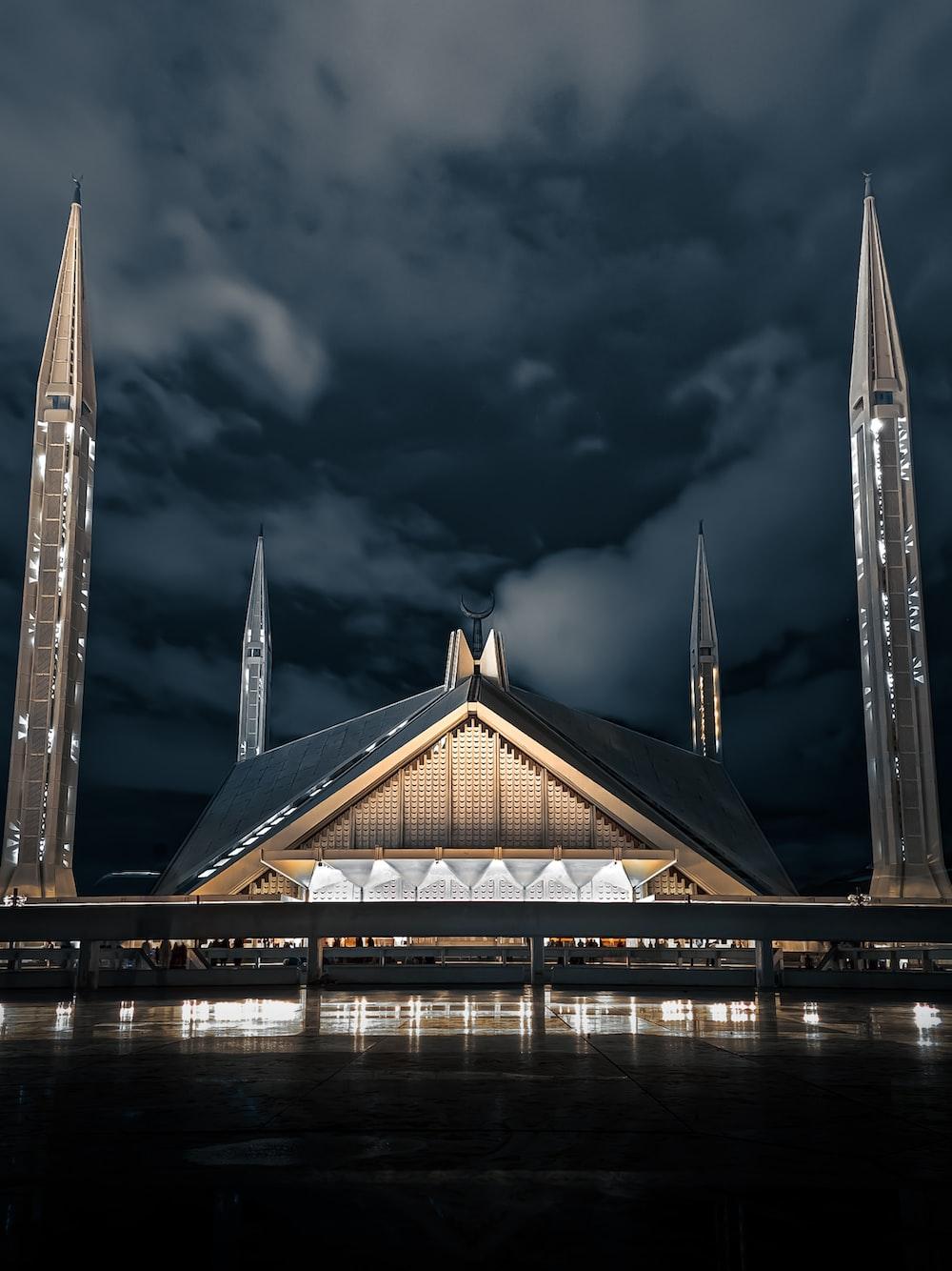 1000x1334 Faisal Mosque Picture. Download Free Image