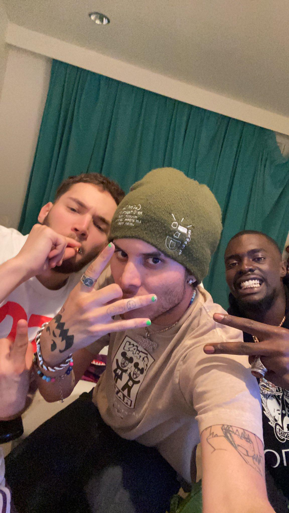 Adin Ross Wallpapers - Top Free Adin Ross Backgrounds - WallpaperAccess