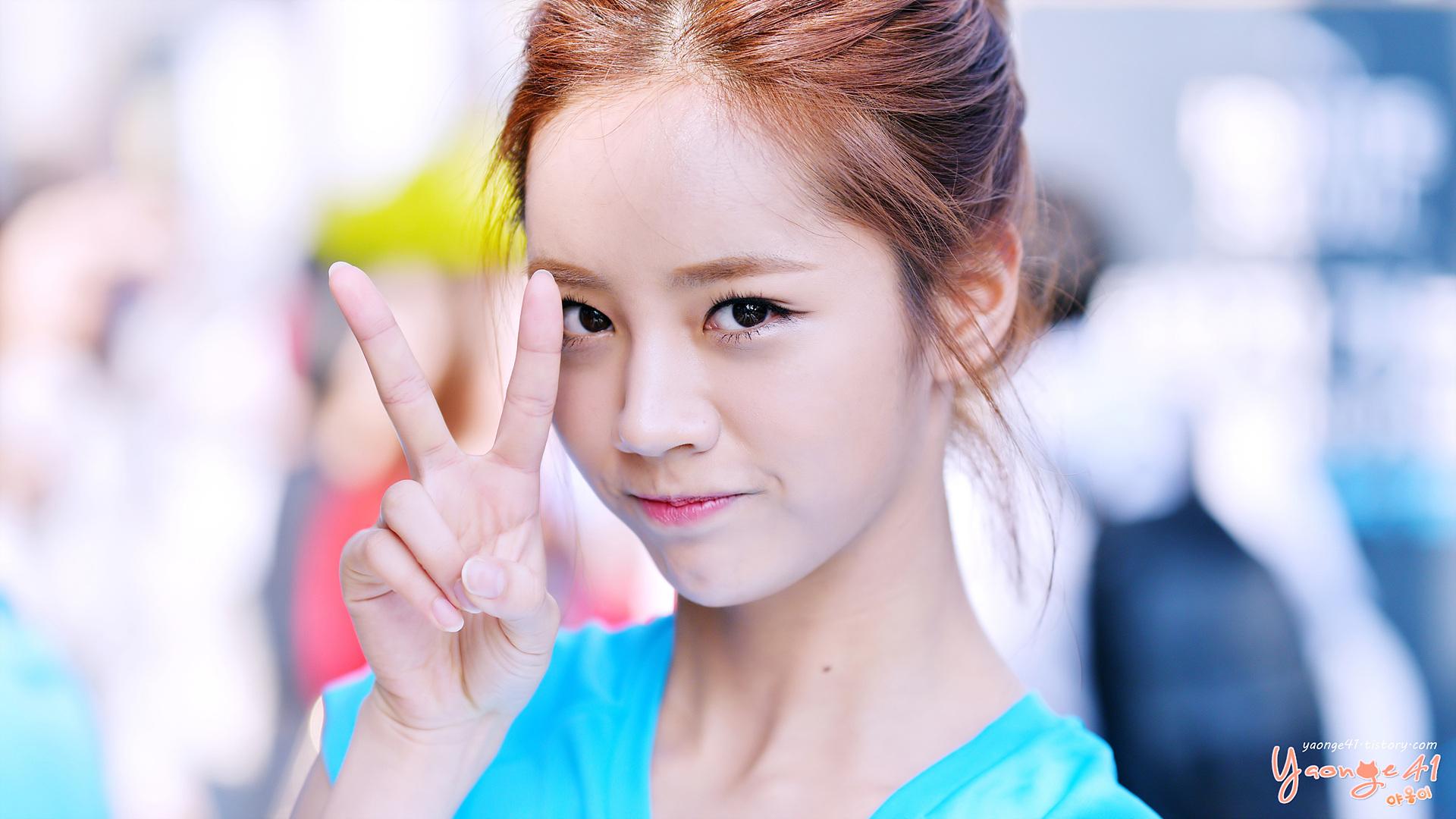1920x1080 Free download Lee Hyeri HD Wallpaper Asiachan KPOPJPOP Image Board [1920x1080] for your Desktop, Mobile & Tablet. Explore Lee Hyeri Wallpaper. Bruce Lee Wallpaper, Rock Lee Wallpaper, Bruce Lee Wallpaper