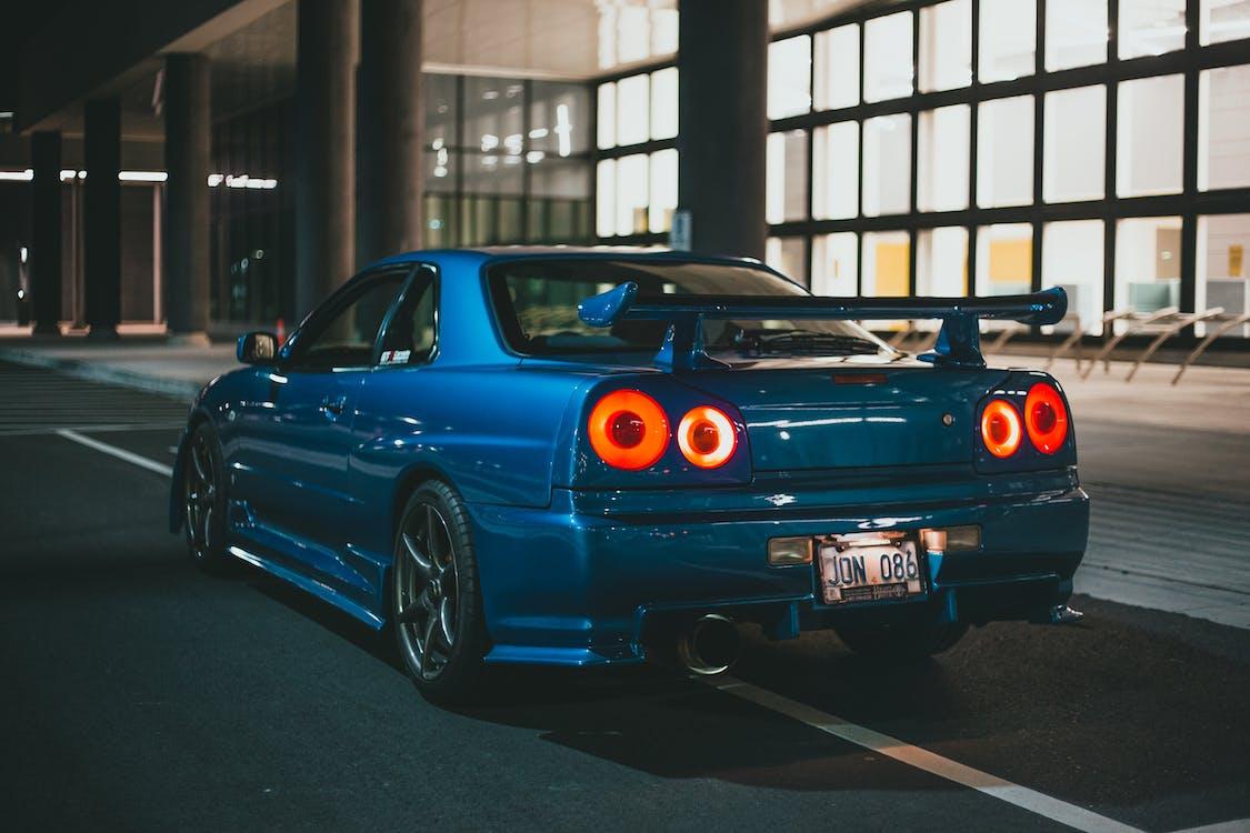 1125x750 Nissan Skyline on the Road · Free