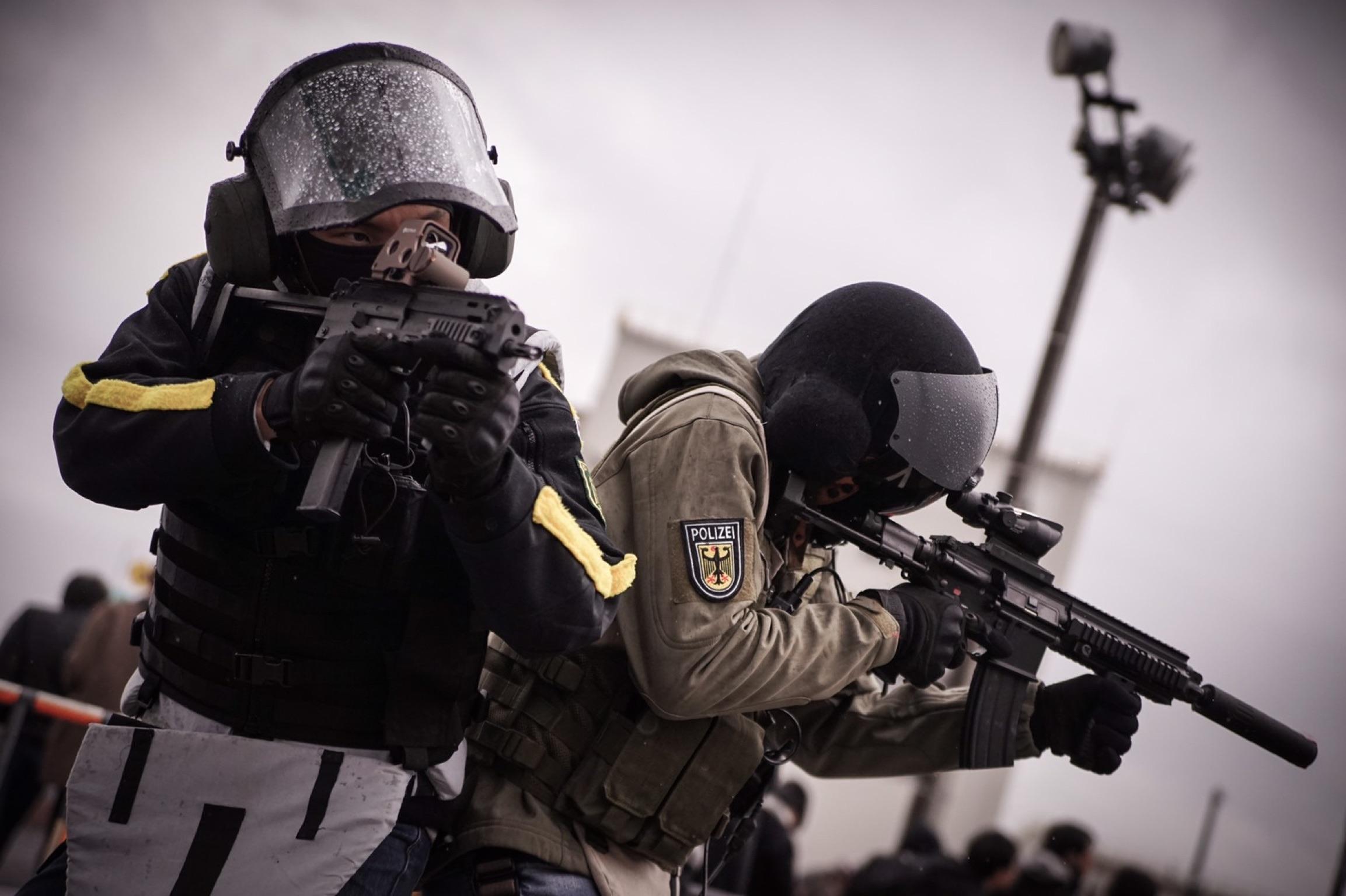 2306x1536 It becomes a cosplay photo of friends R6S GSG9