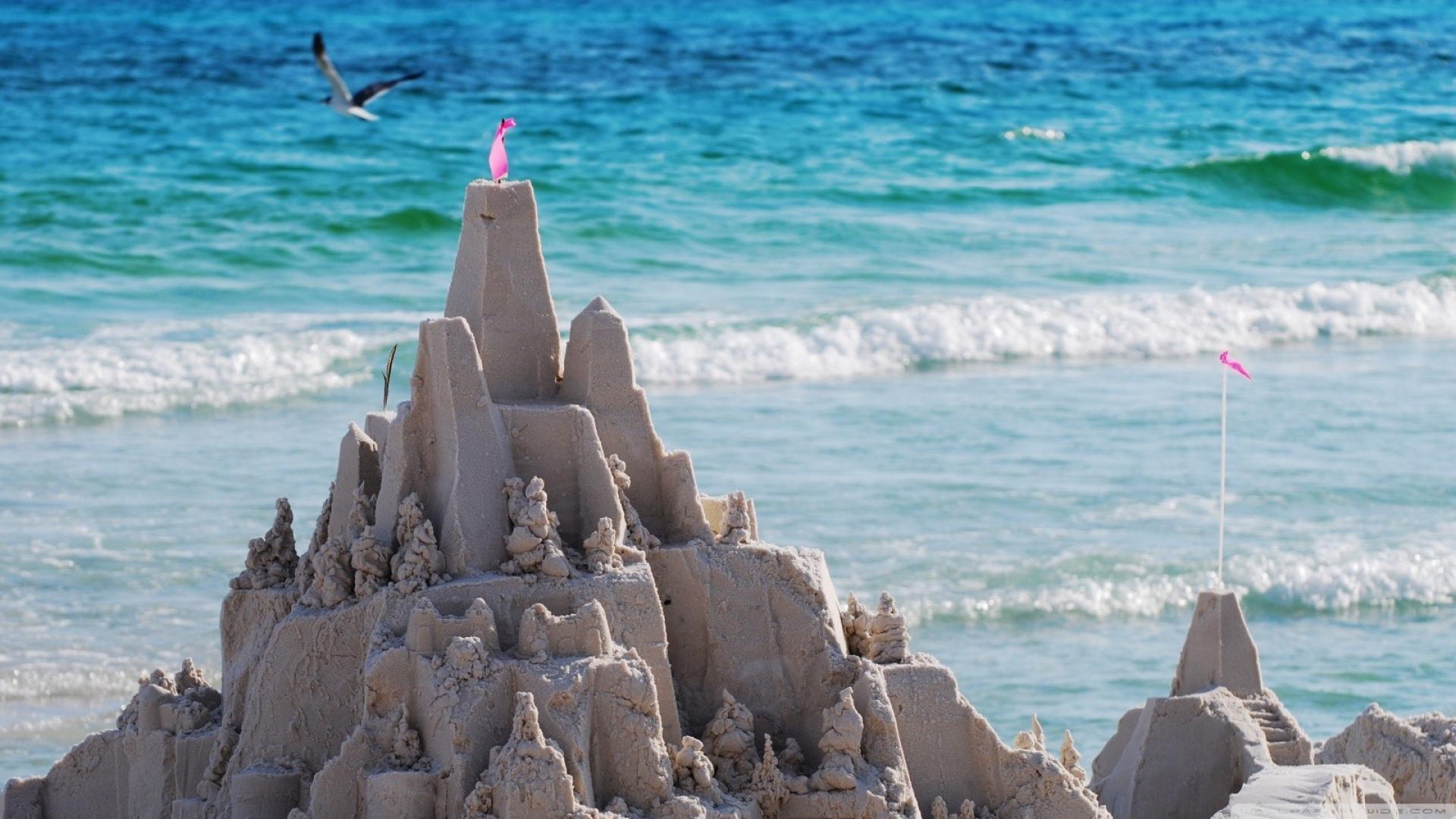 1920x1080 Sand Castles On Beach Wallpaper