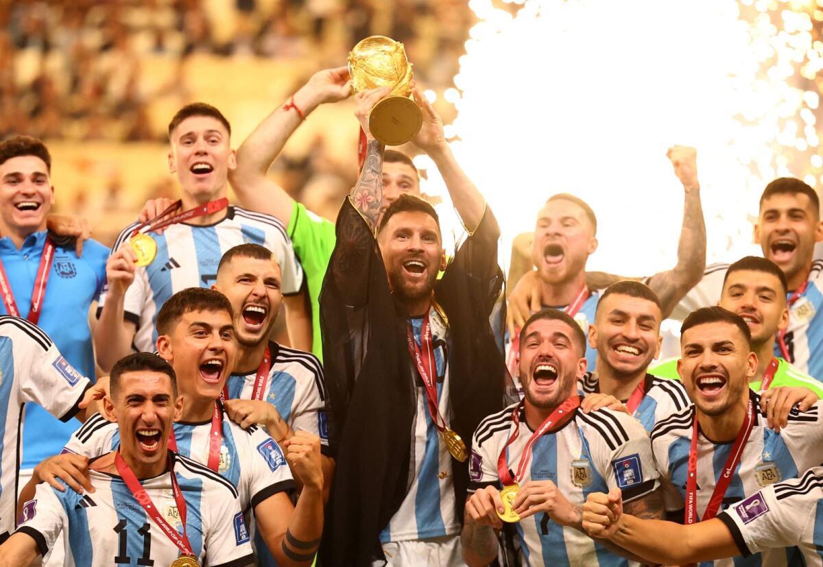 1200x827 Photos: Messi wears bisht, as Argentina celebrate epic World Cup final win against France