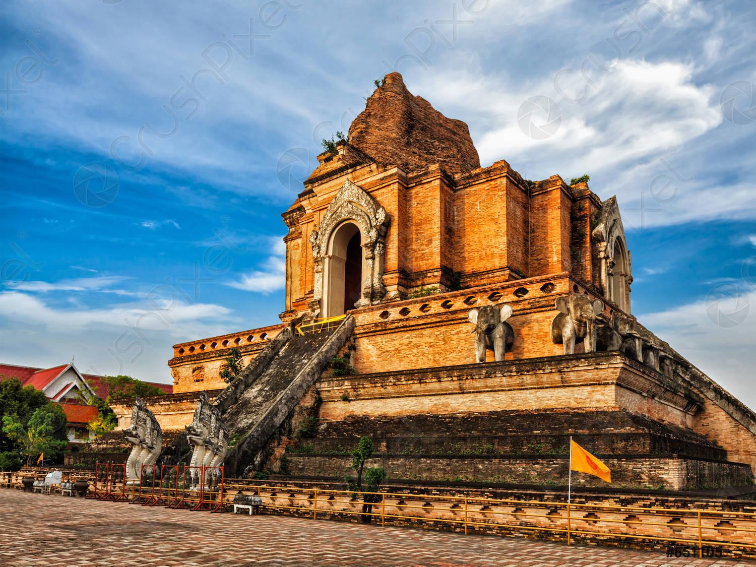 1500x1125 Wat Chedi Luang Chiang Mai, Thailand