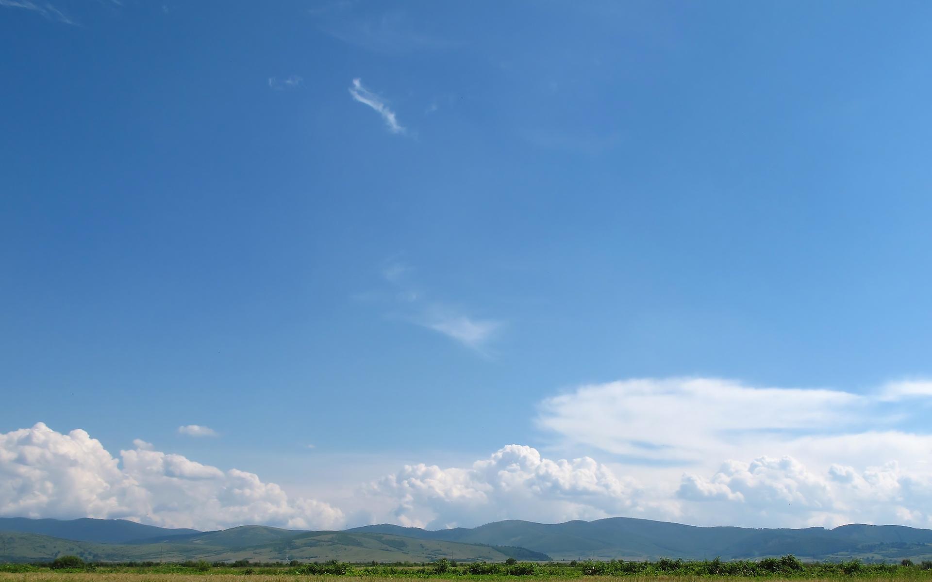 1920x1200 Blue Sky with Clouds